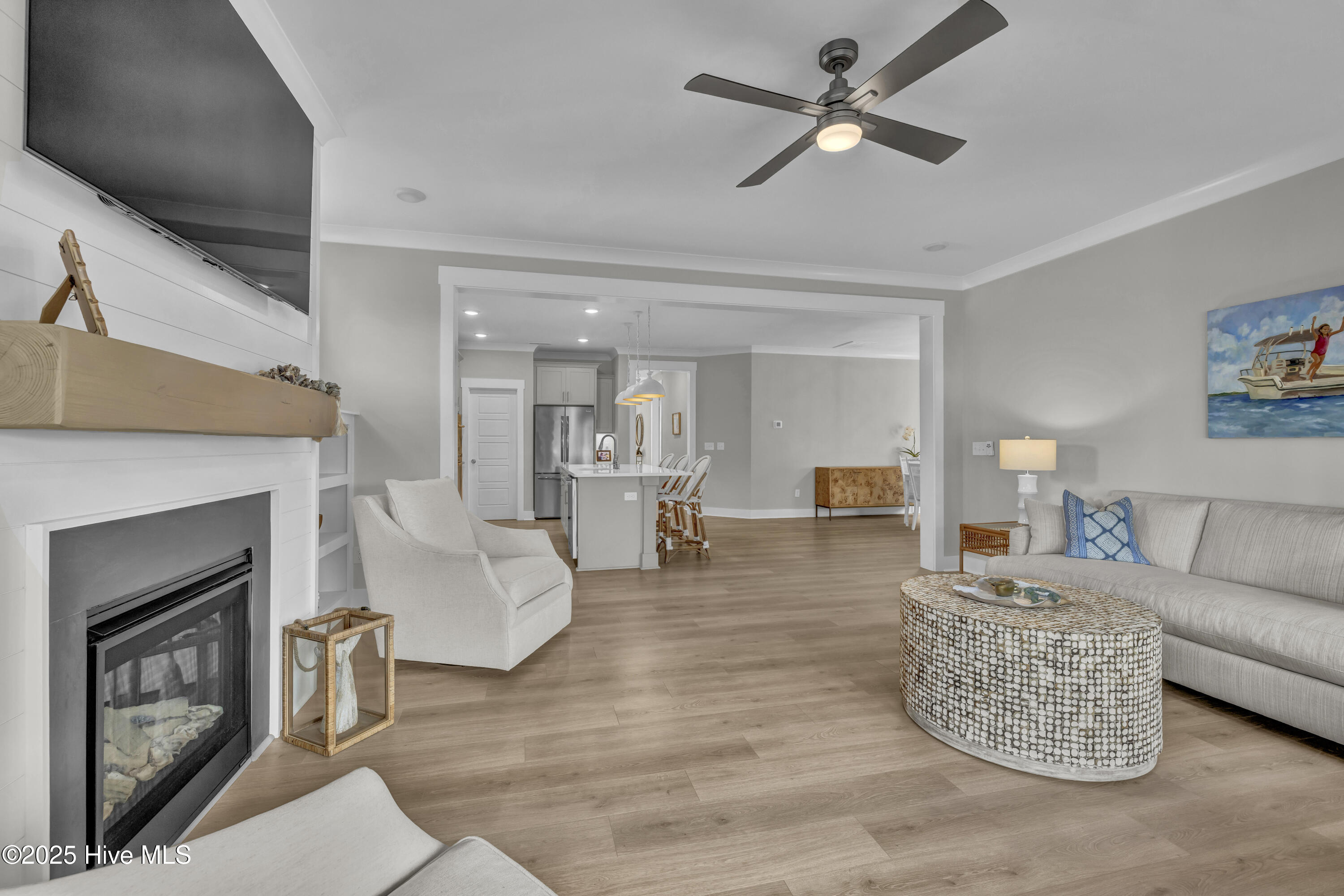 100541296 | Photo 16