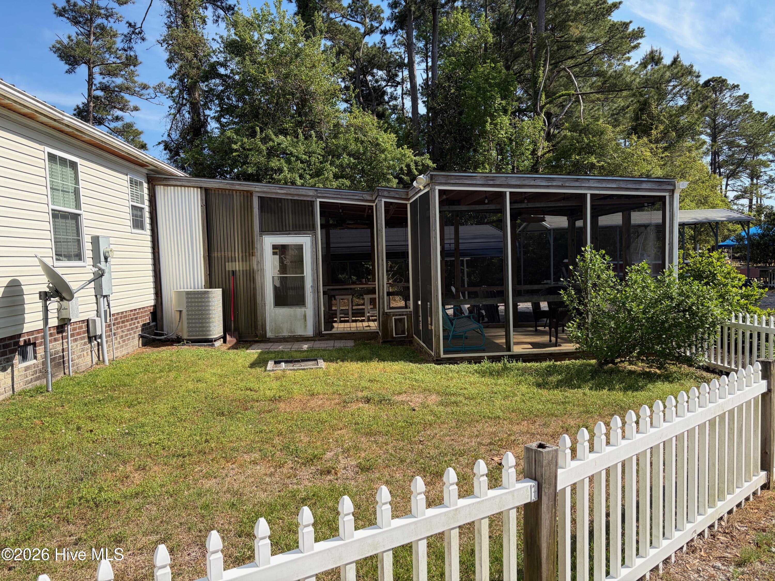 1285 Highway 101,Beaufort
