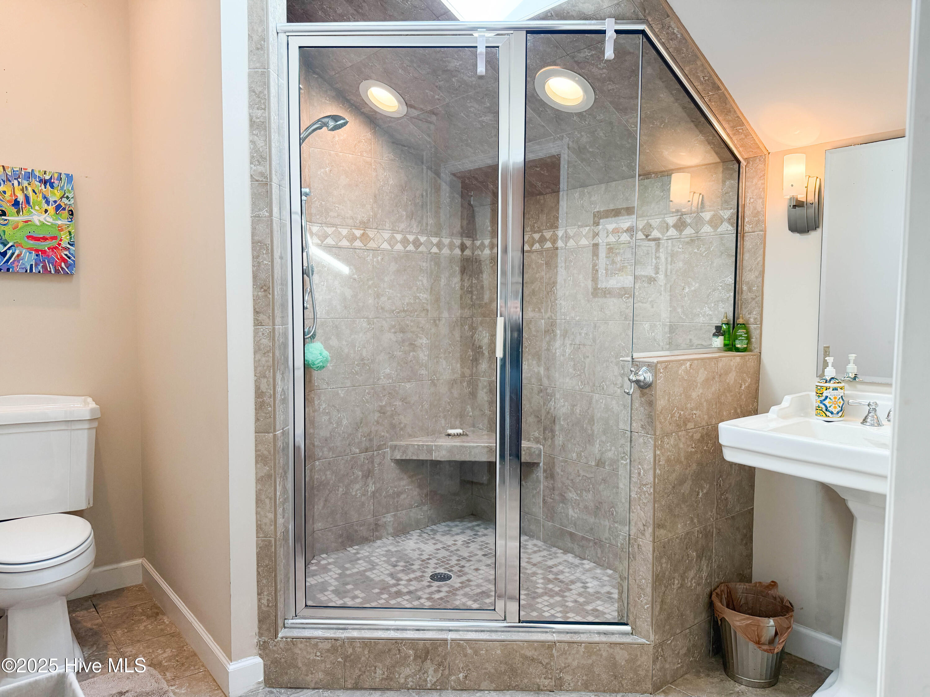 100538841 | Photo 38