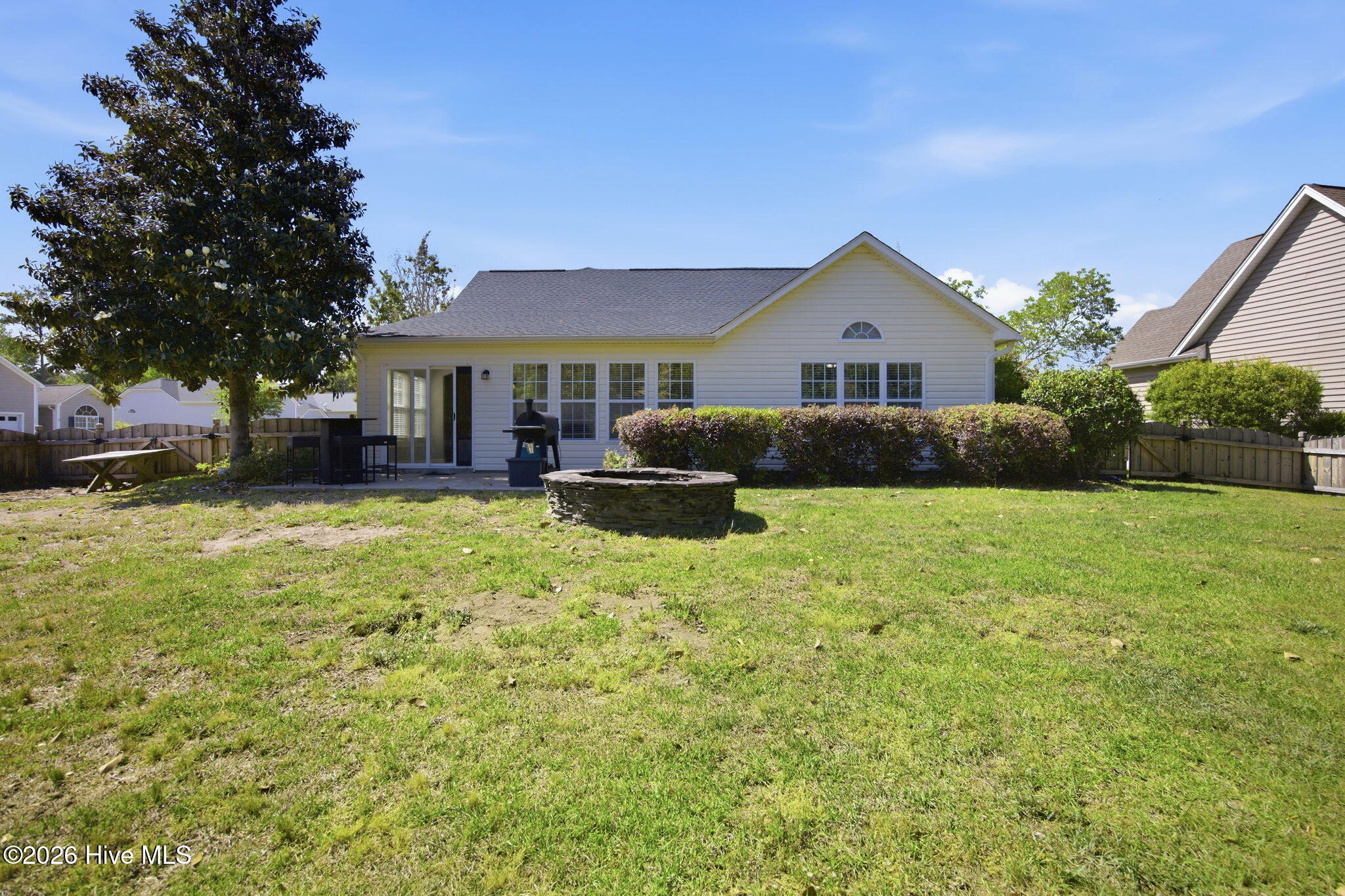 100567887 | Photo 33