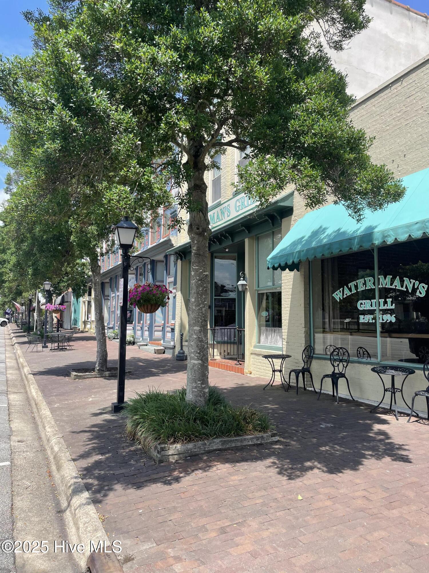 102 W Eden Street, Edenton, NC, 27932