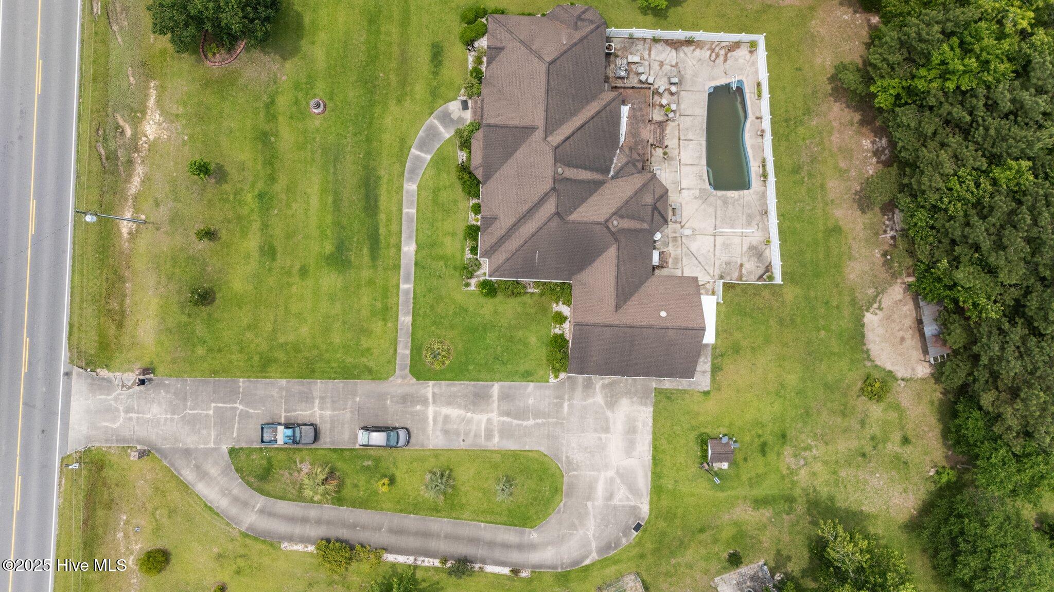 100513864 | Photo 53