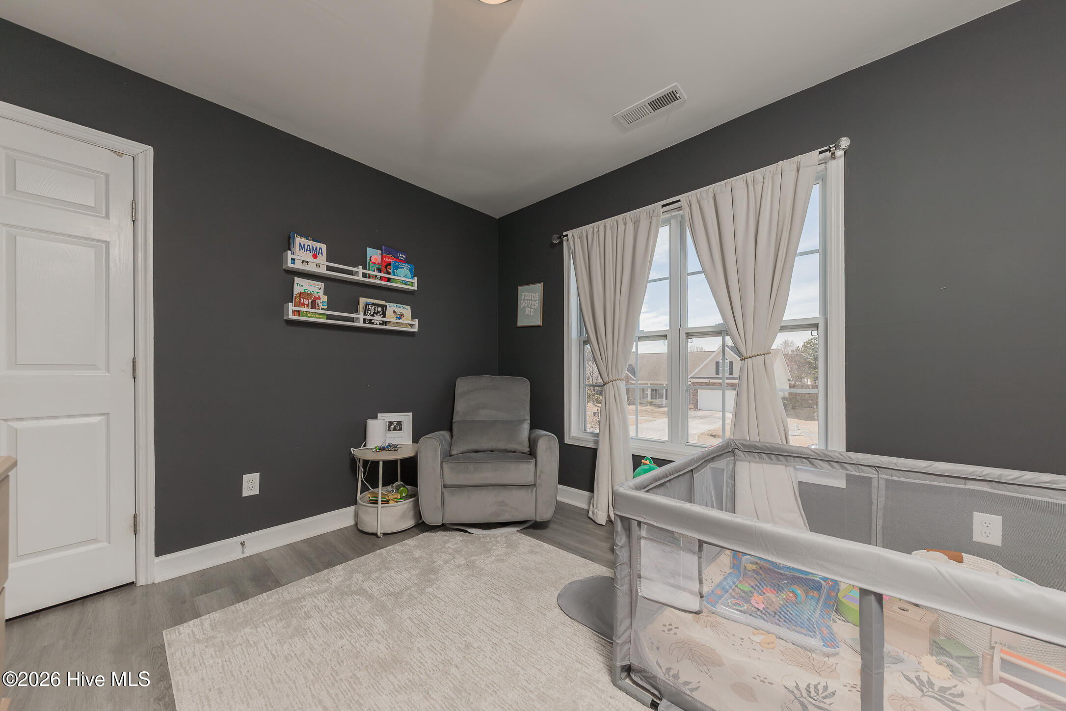 100554733 | Photo 30