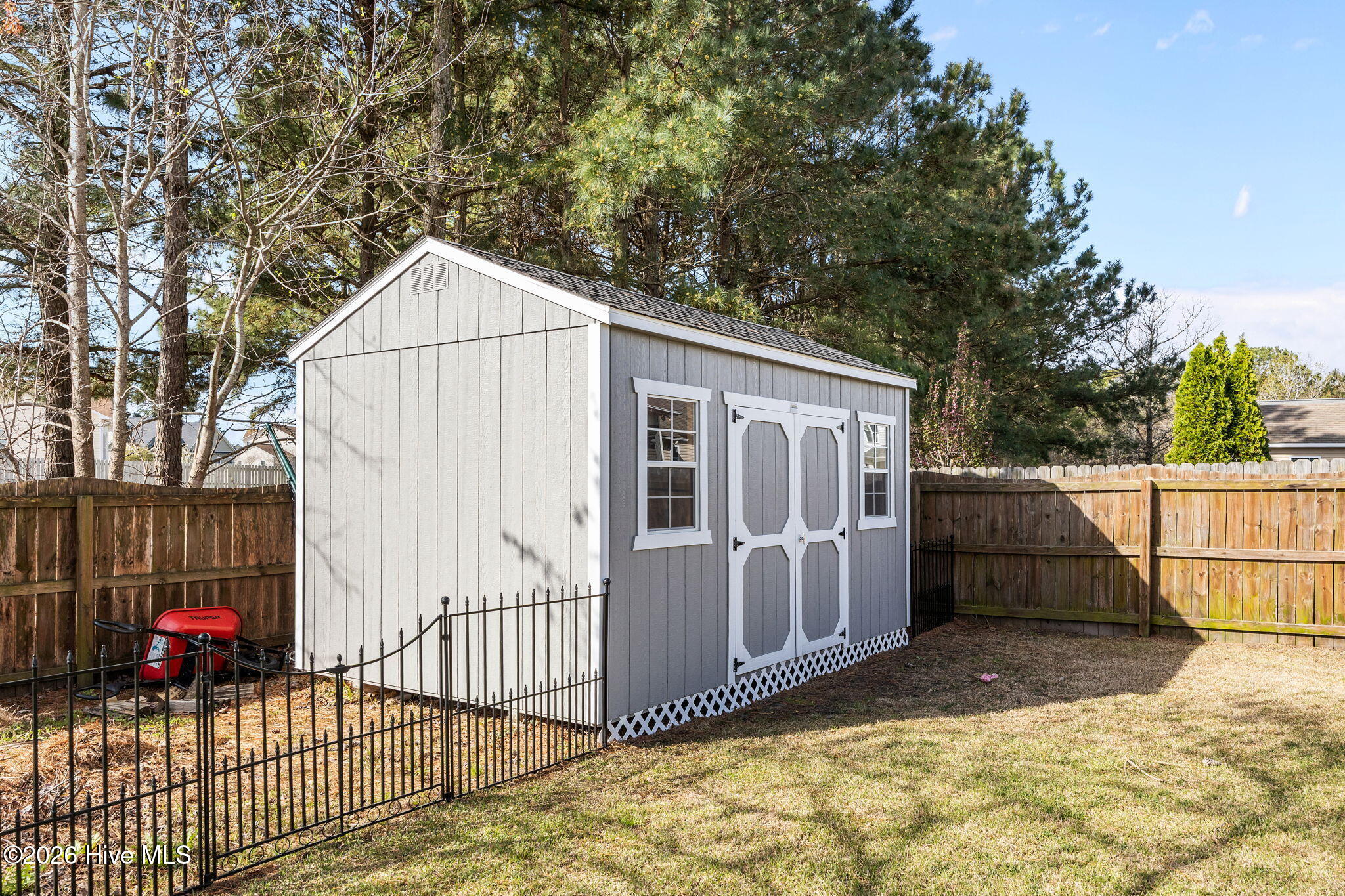 100558969 | Photo 52