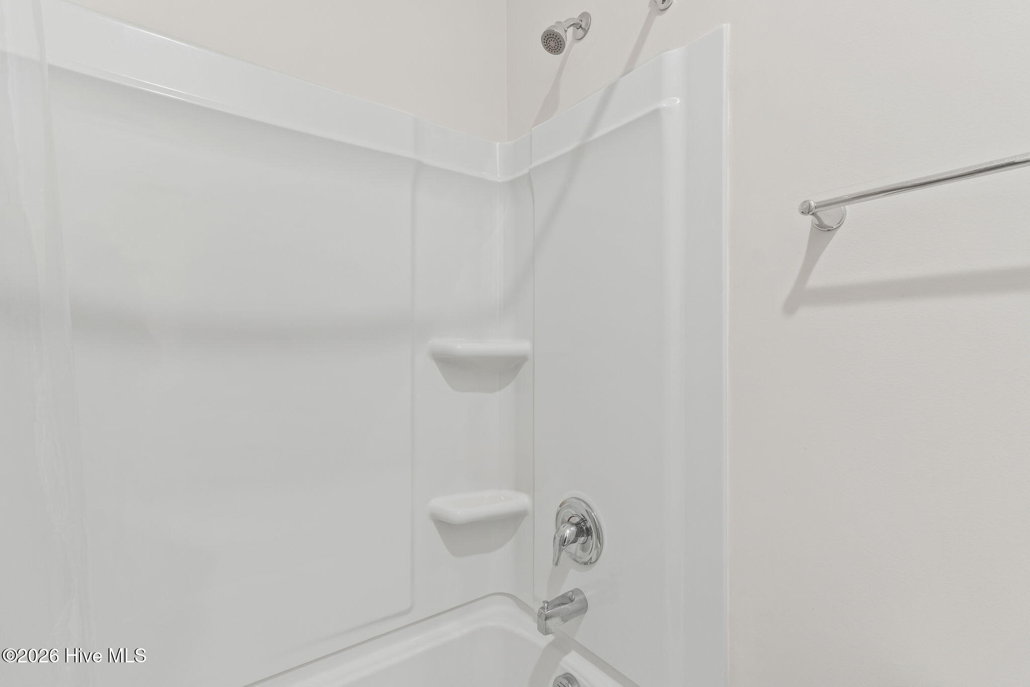 100566653 | Photo 19