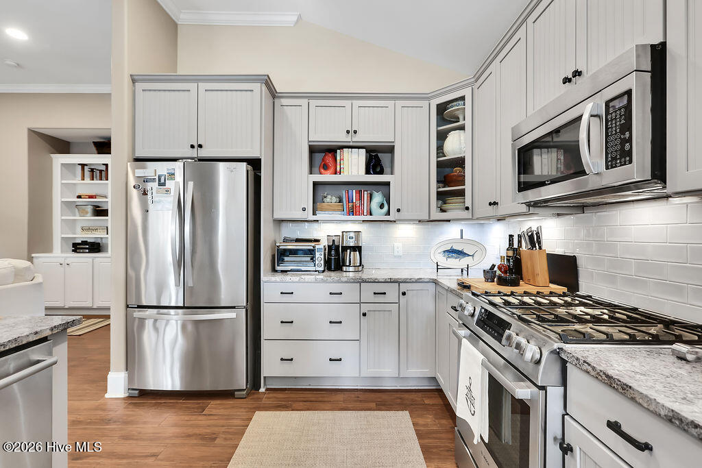 100553520 | Photo 13