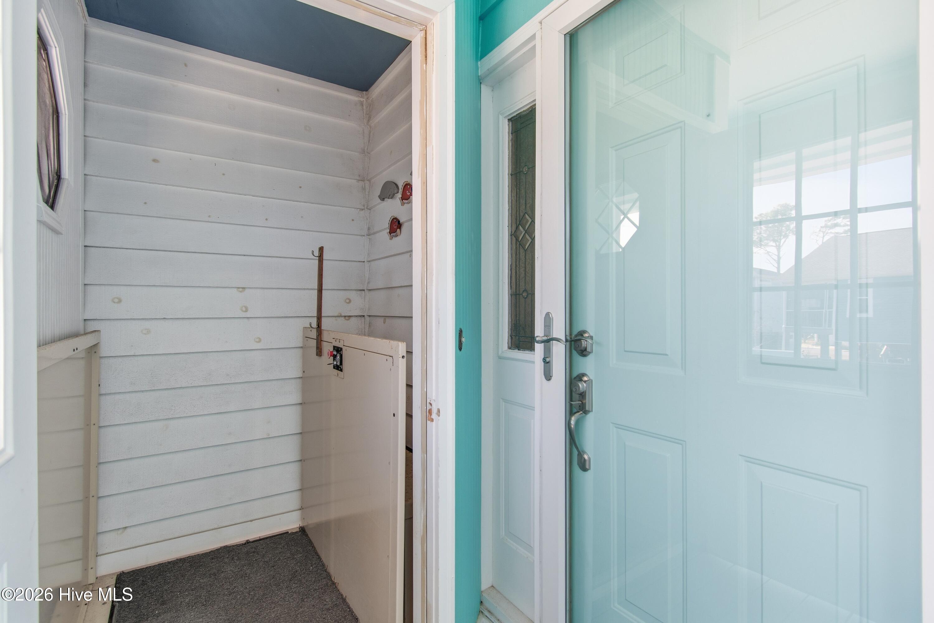 100550998 | Photo 10