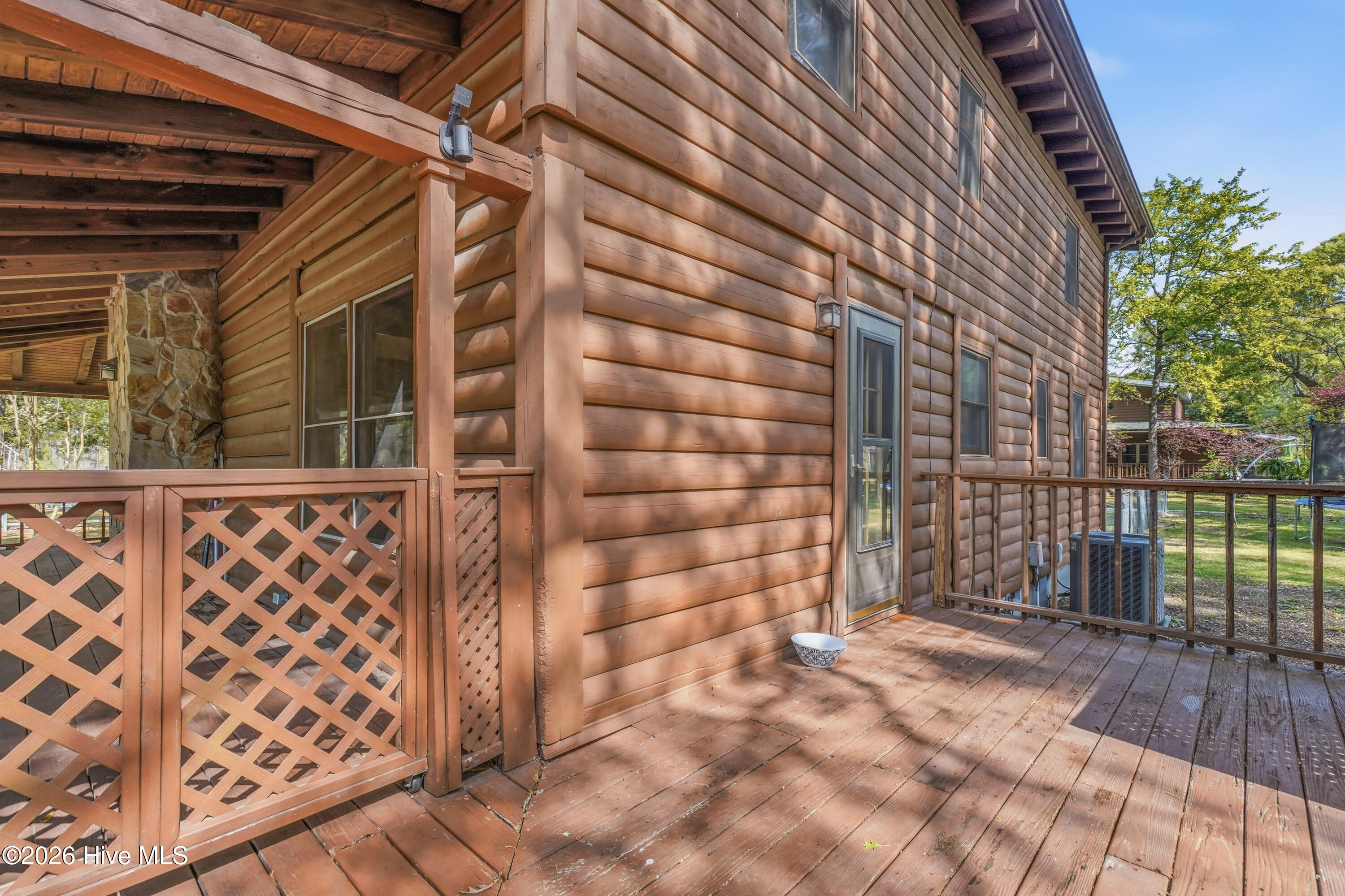 100566654 | Photo 10