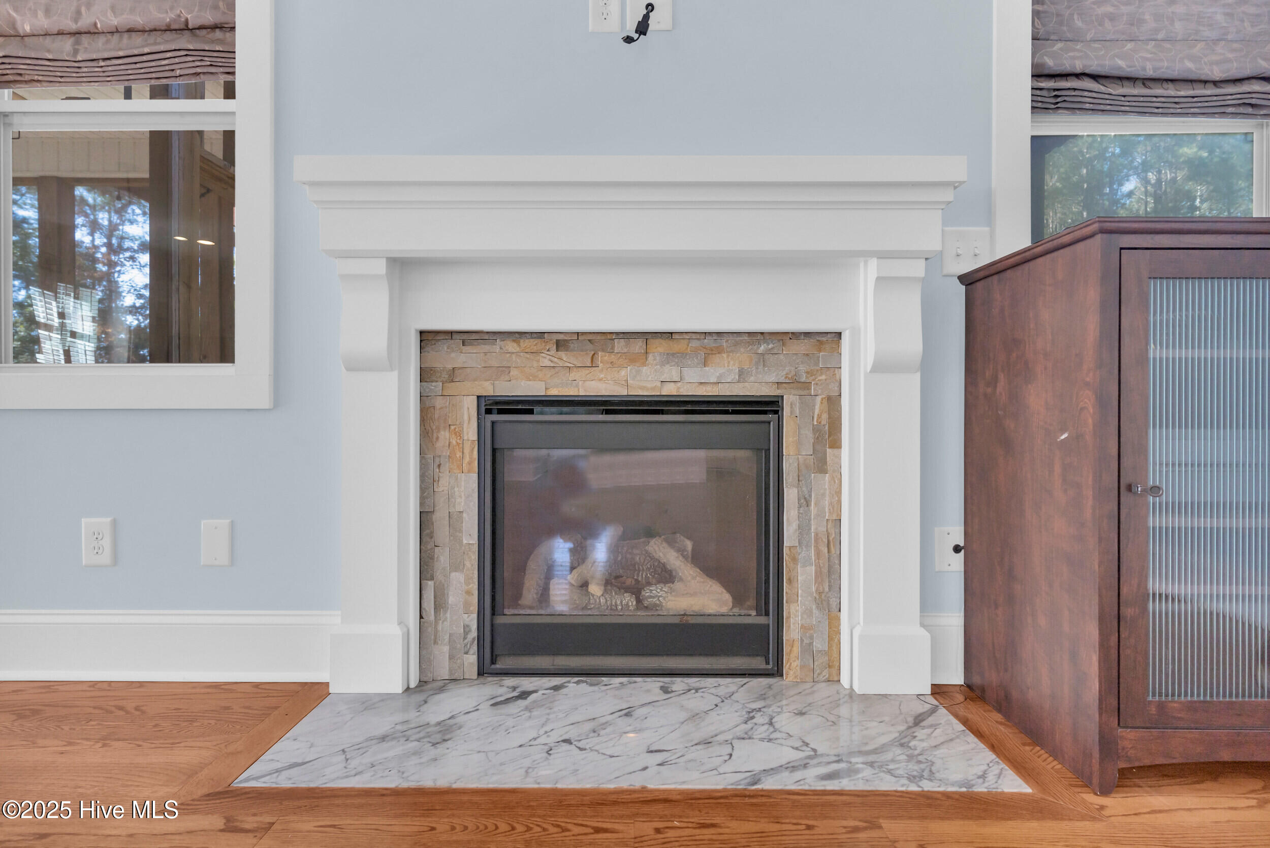 100540698 | Photo 17