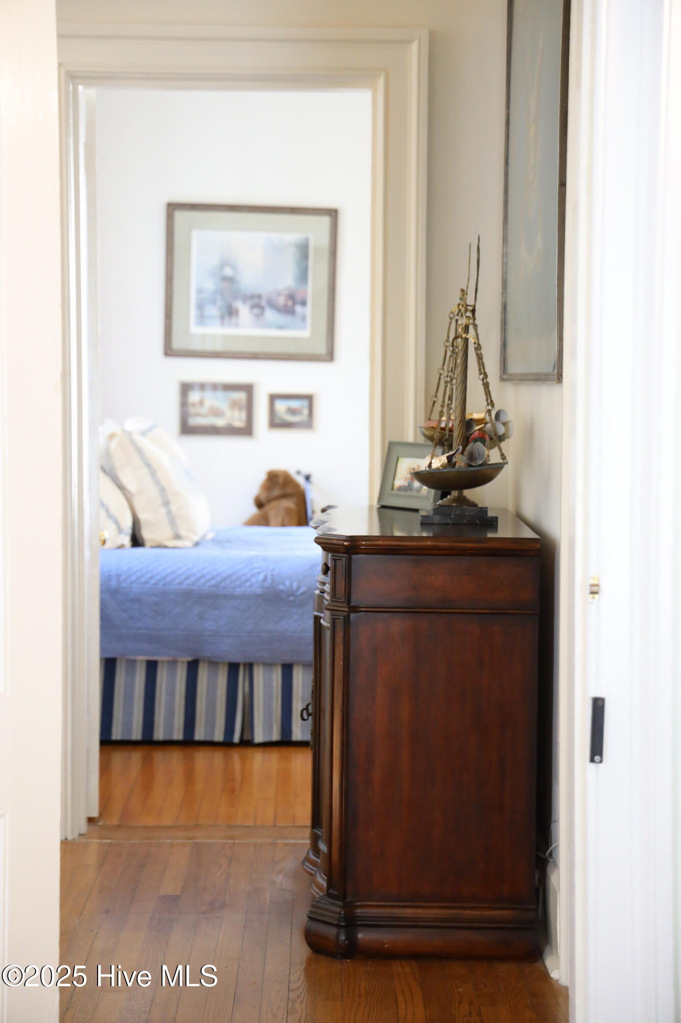 100501936 | Photo 64