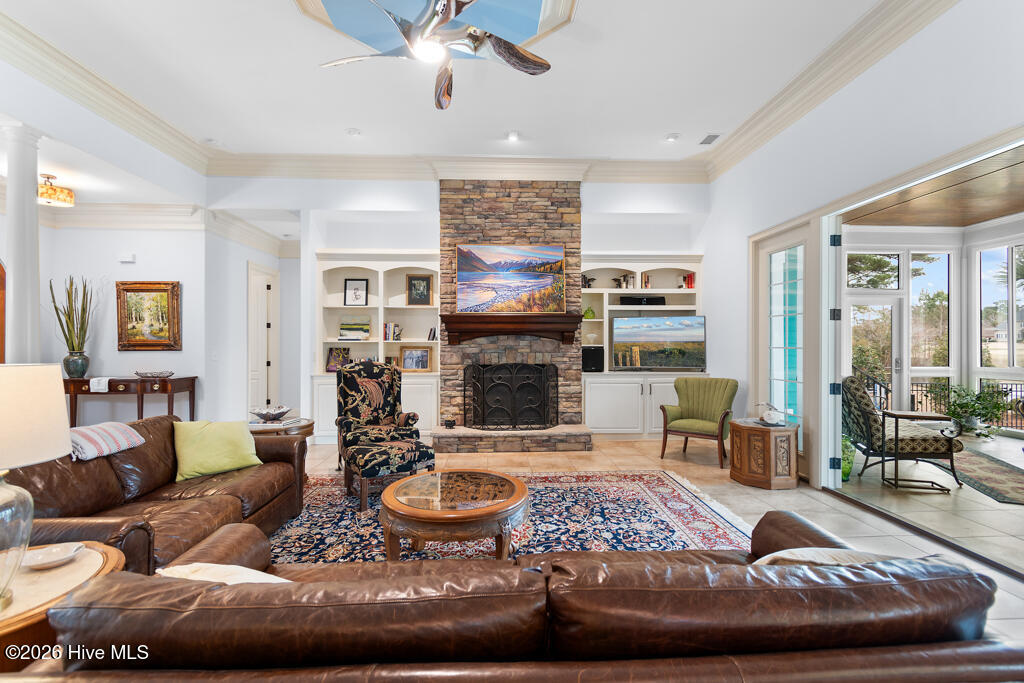 100558482 | Photo 28