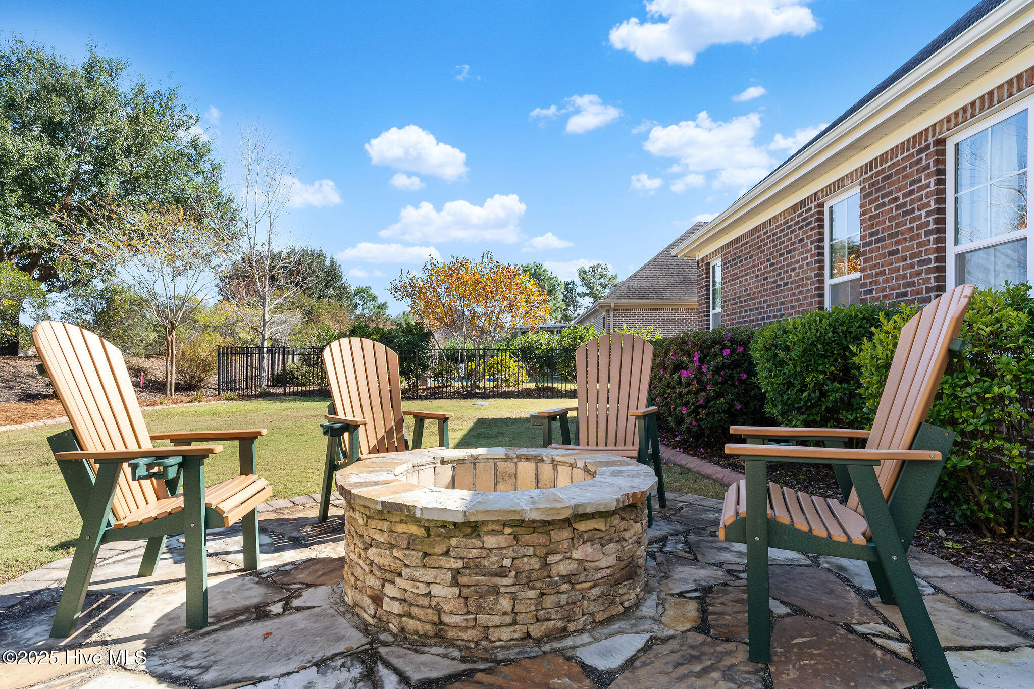 100541913 | Photo 21