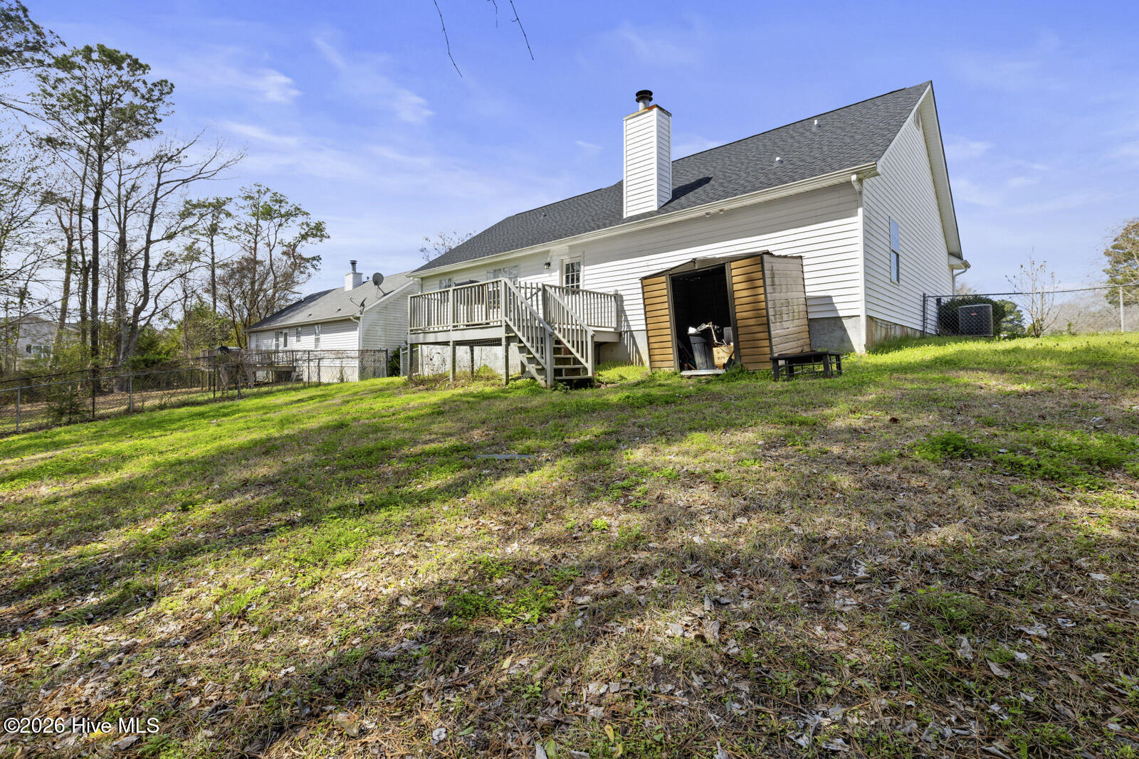 100565637 | Photo 22