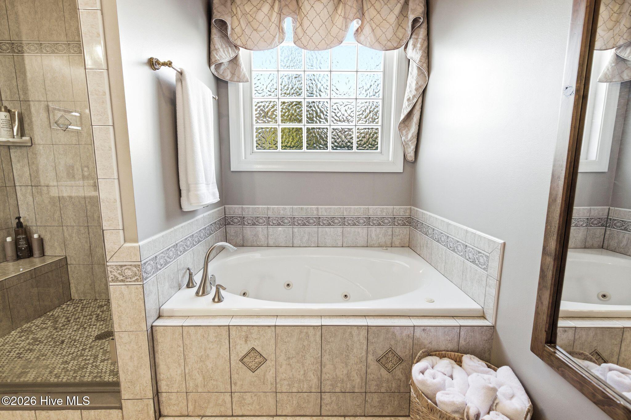 100564918 | Photo 31