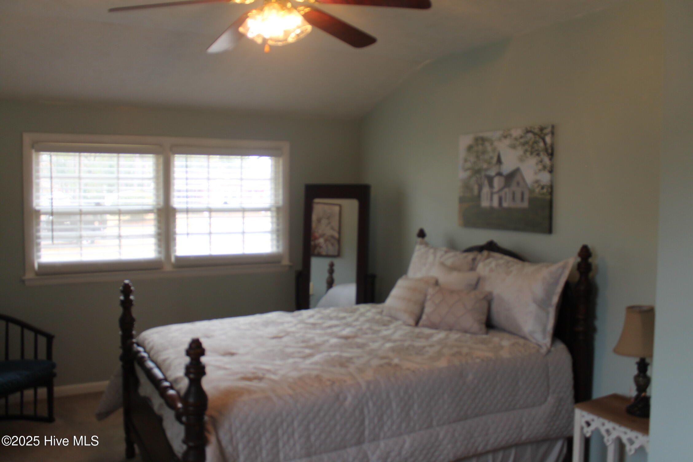 100544529 | Photo 14