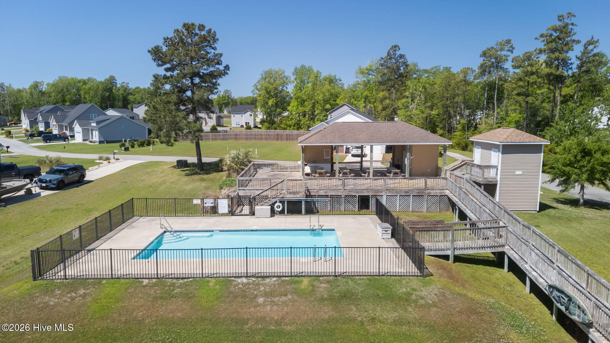 400 Garland Shores Drive,Hubert