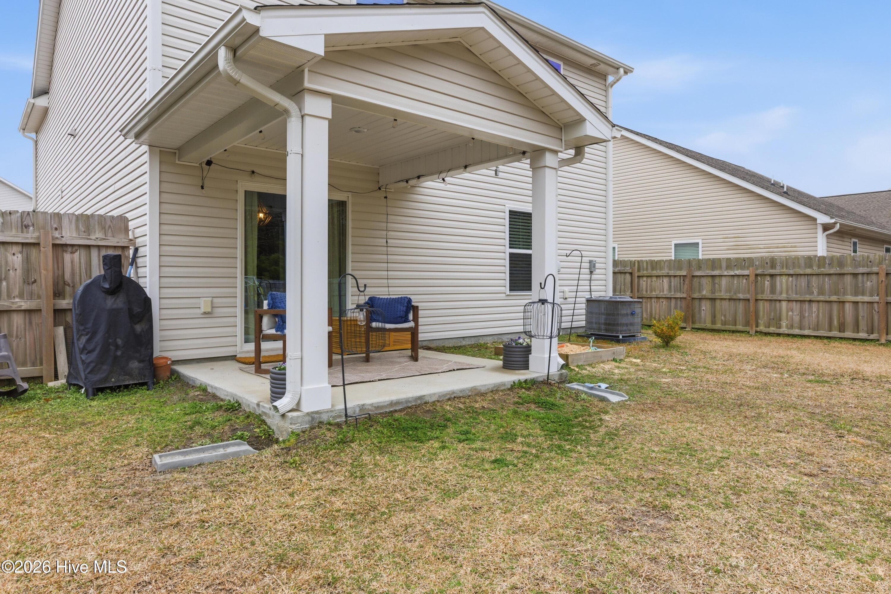 100558075 | Photo 38