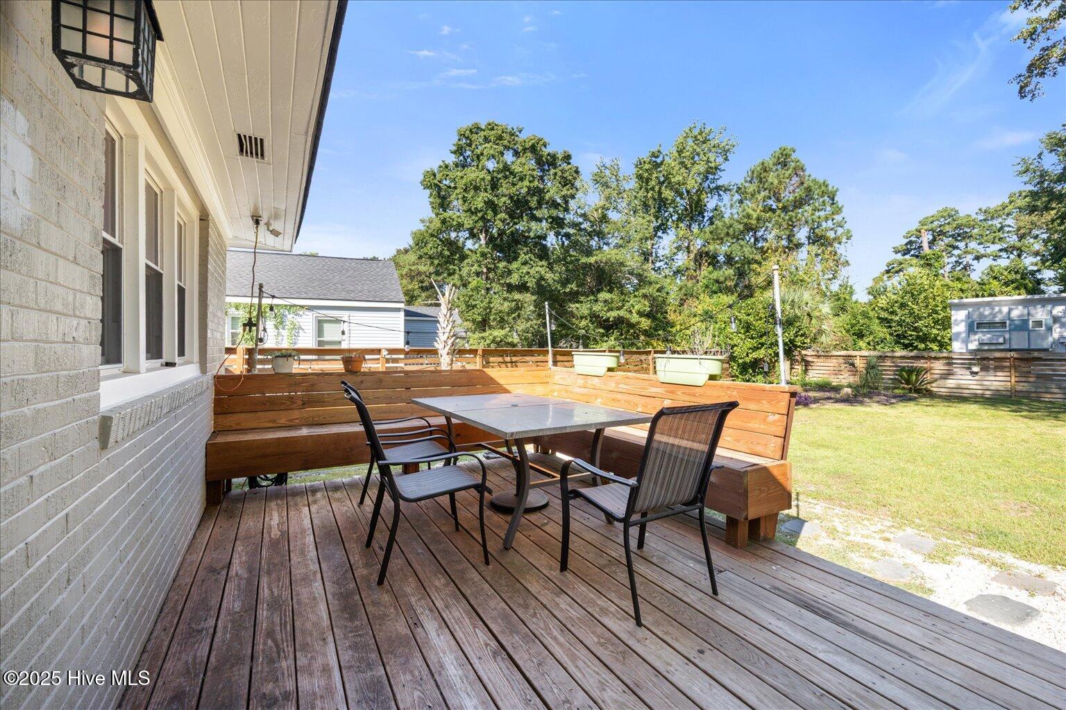 100528295 | Photo 36