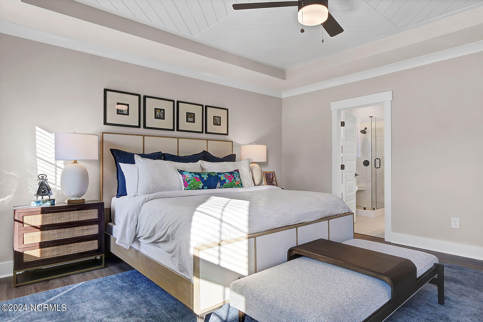 100547755 | Photo 14