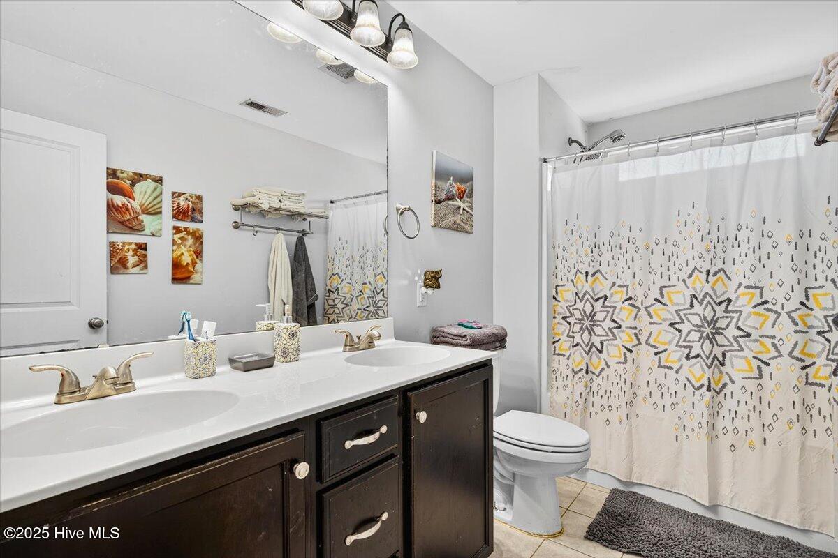 100518227 | Photo 21