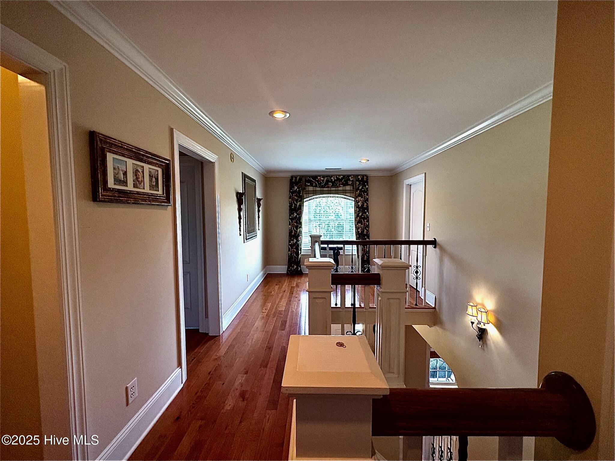 100518479 | Photo 30