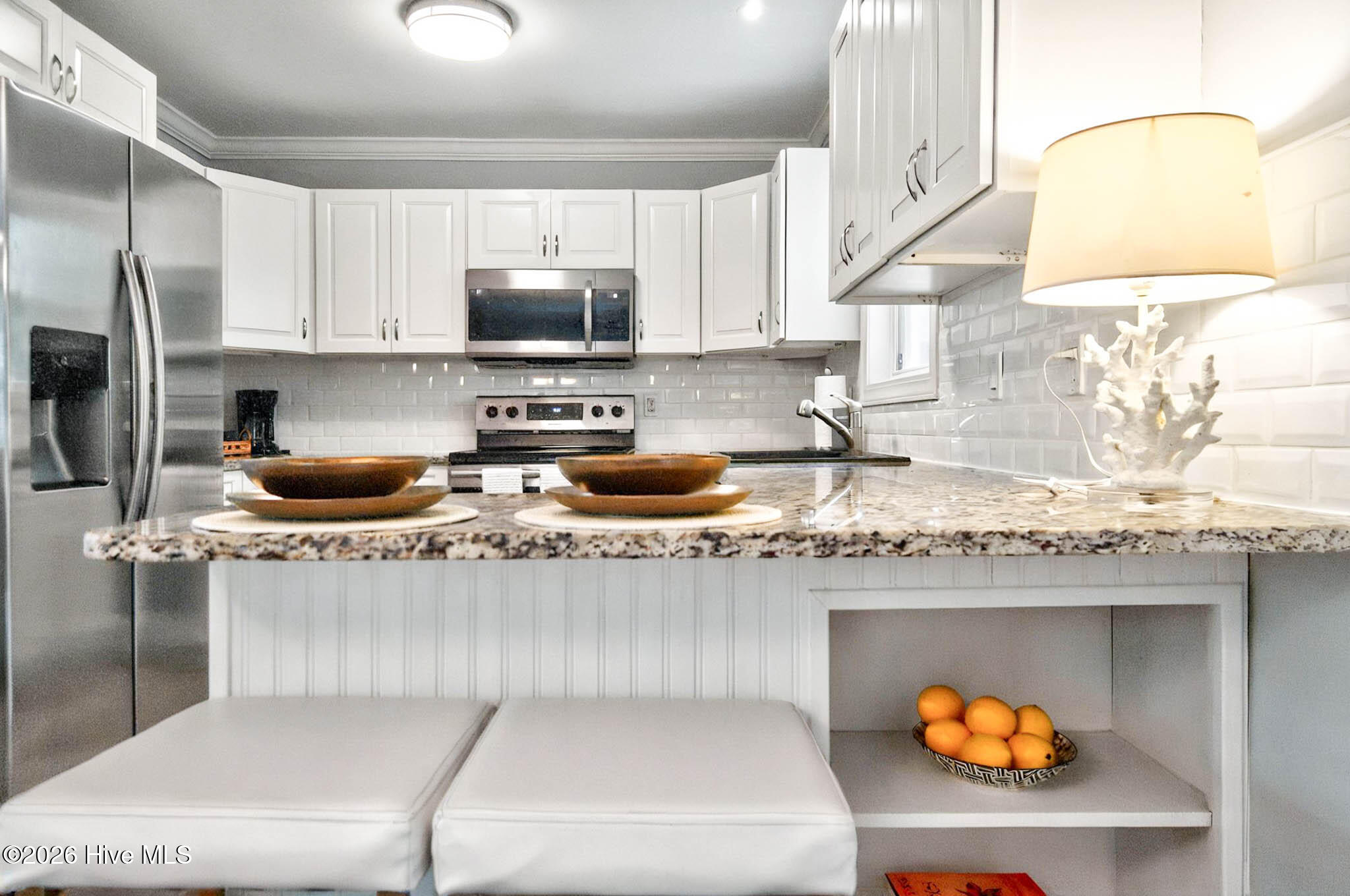 100556049 | Photo 33