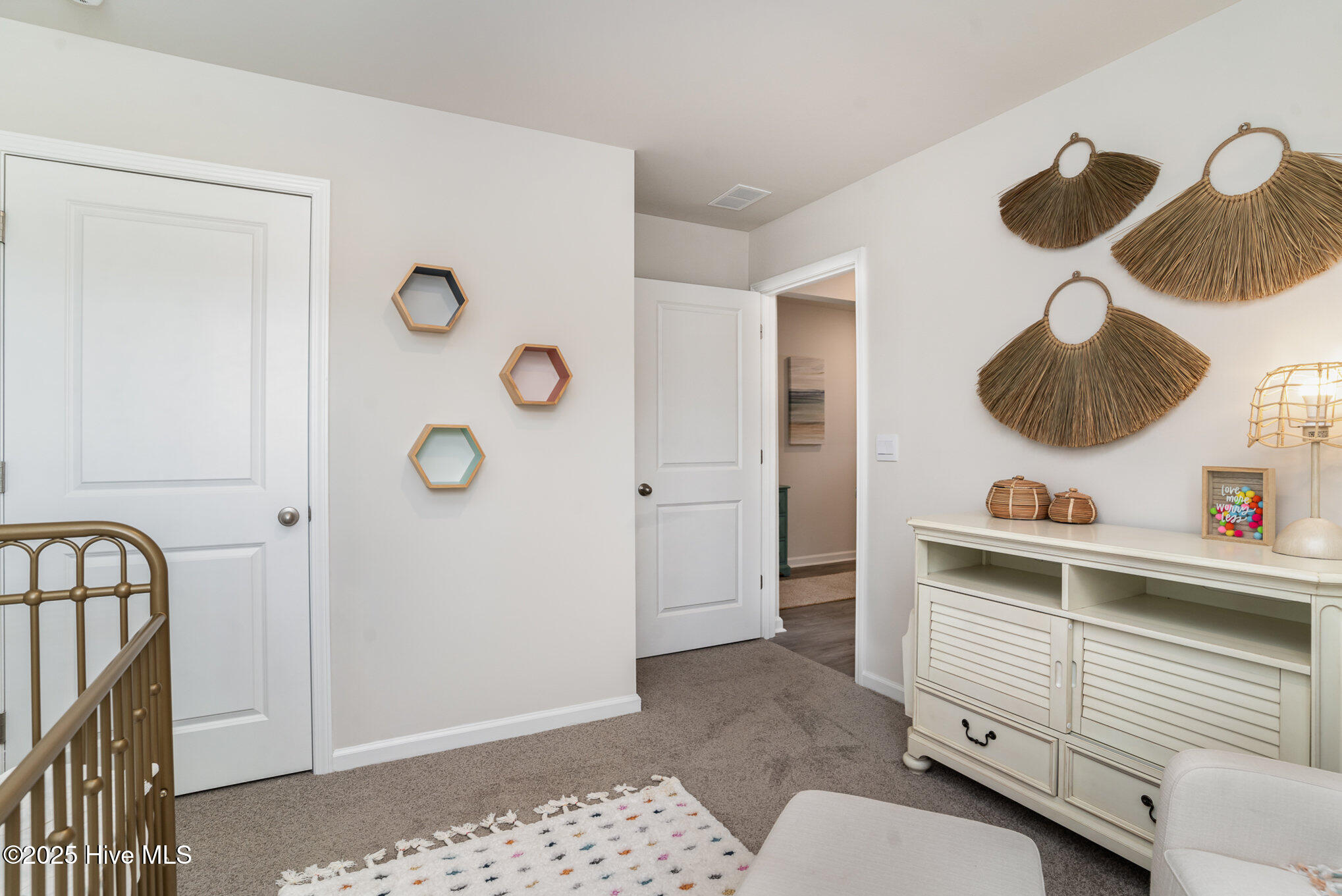 100531082 | Photo 20