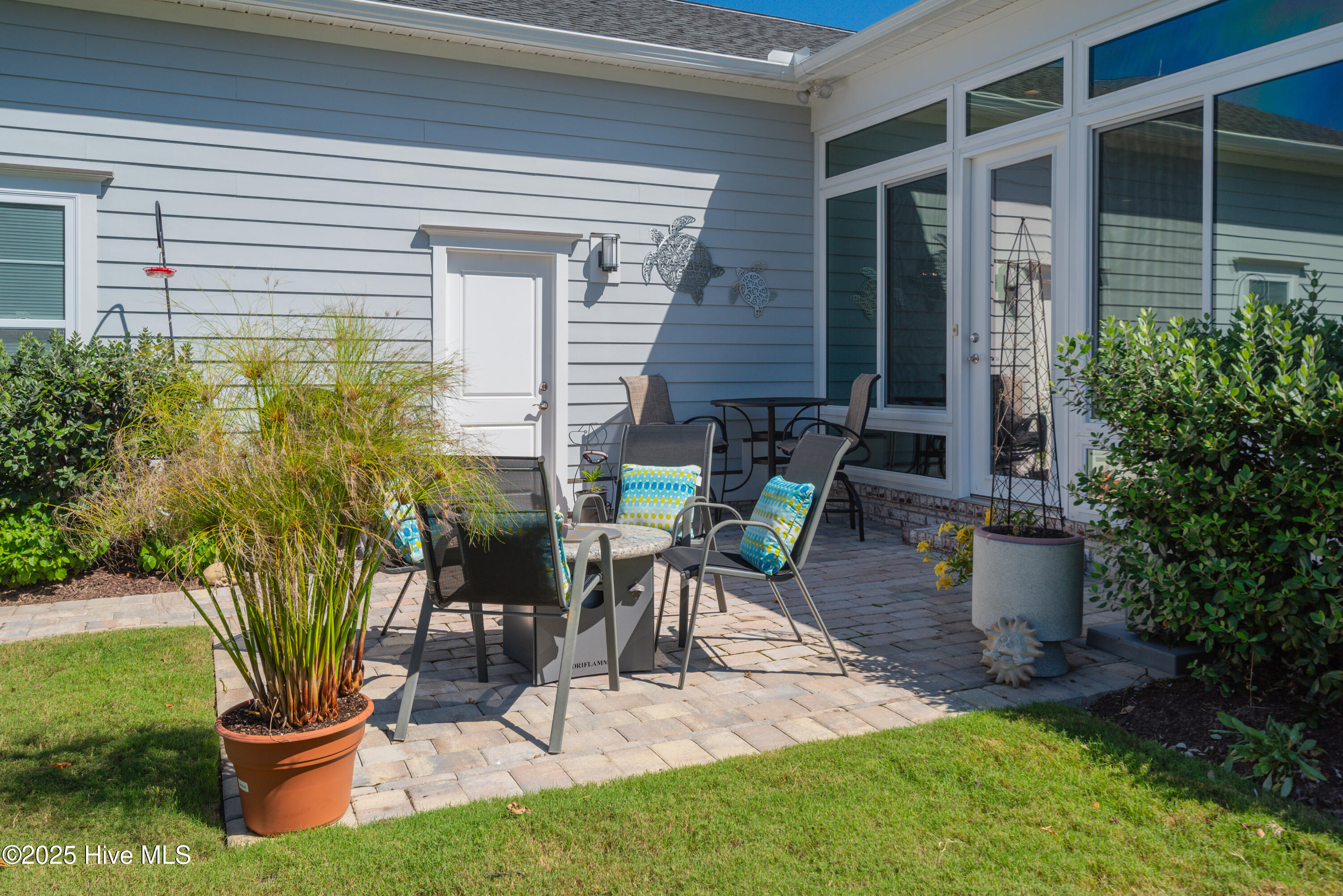 100530008 | Photo 55