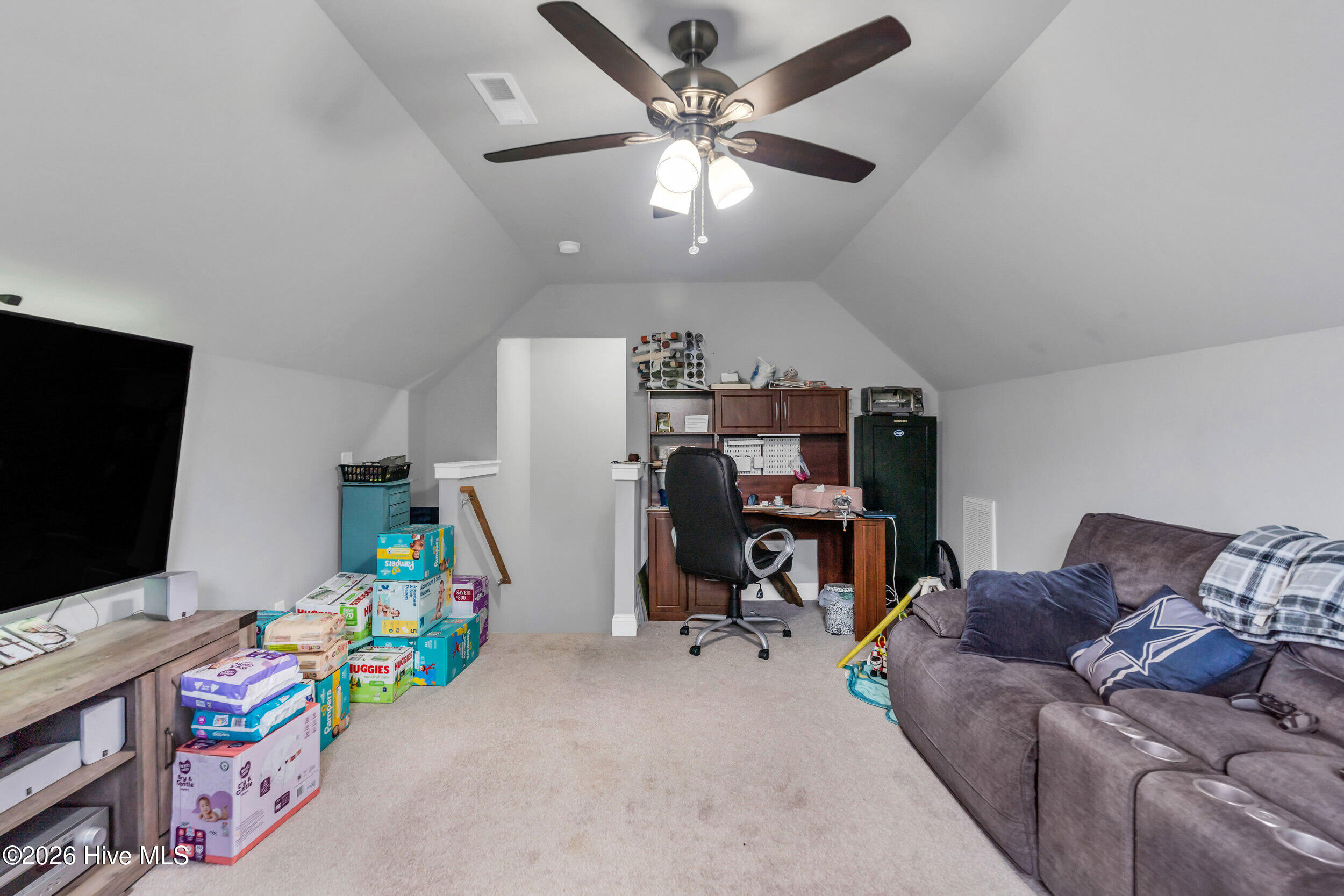 100553033 | Photo 26