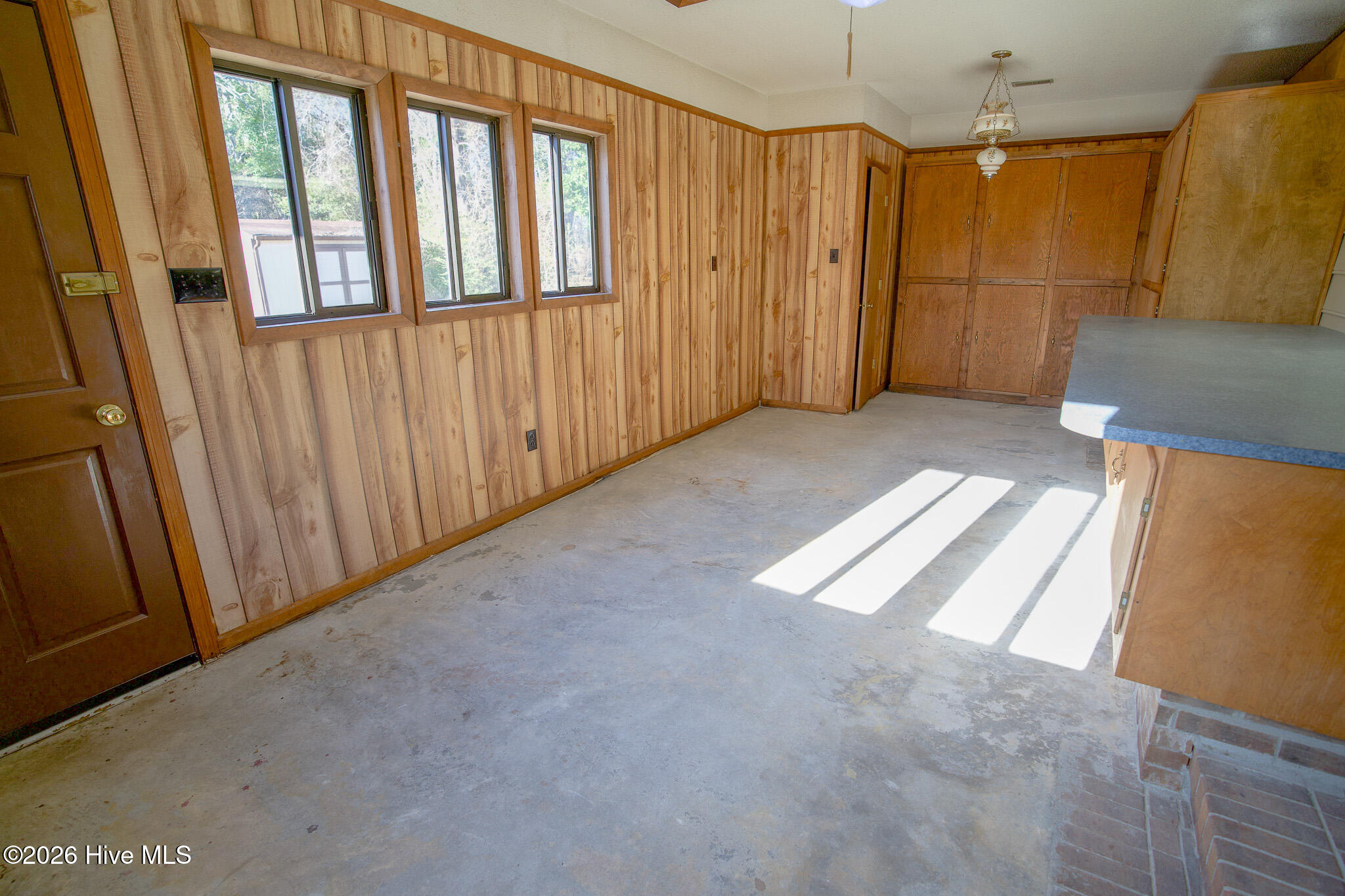 100551193 | Photo 11