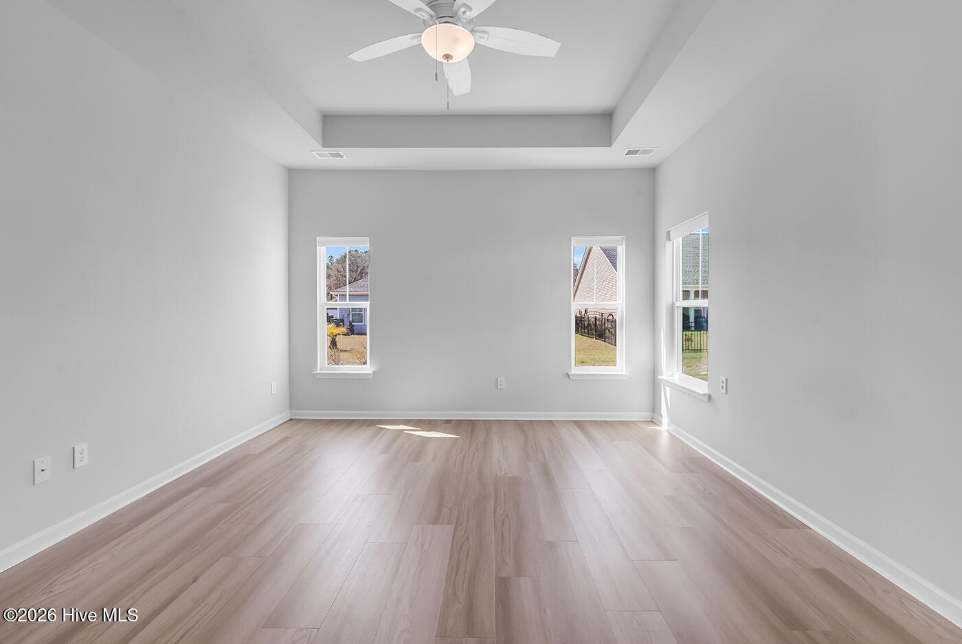 100560005 | Photo 29