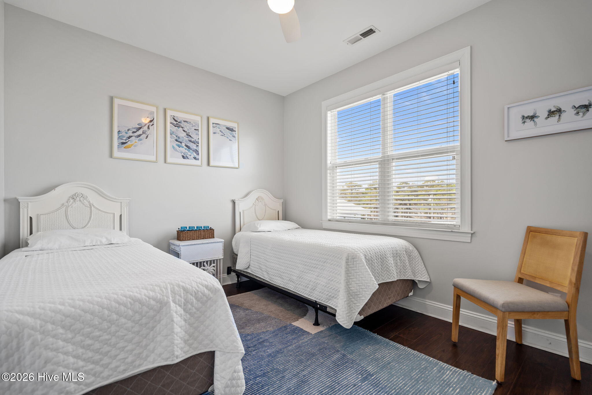 100560488 | Photo 24