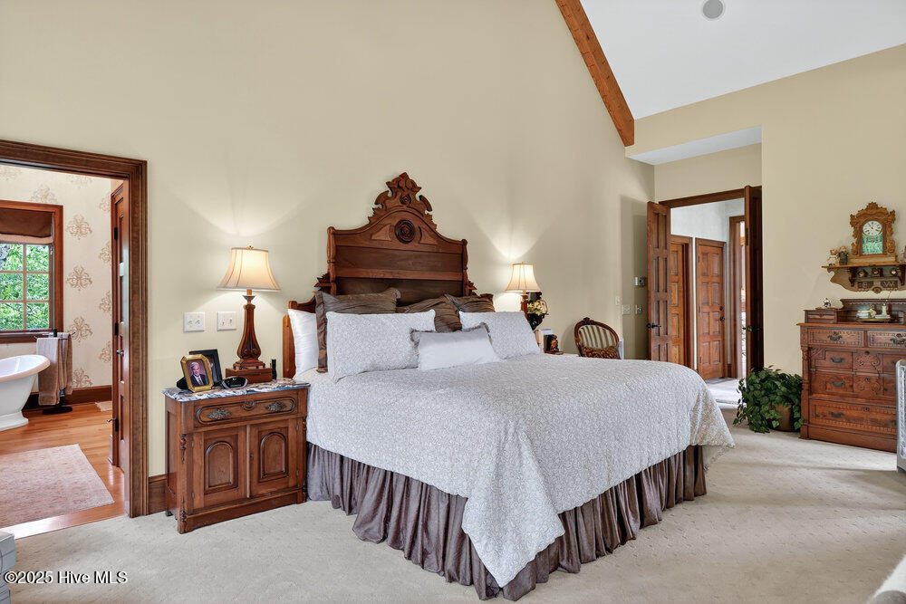 100560338 | Photo 51