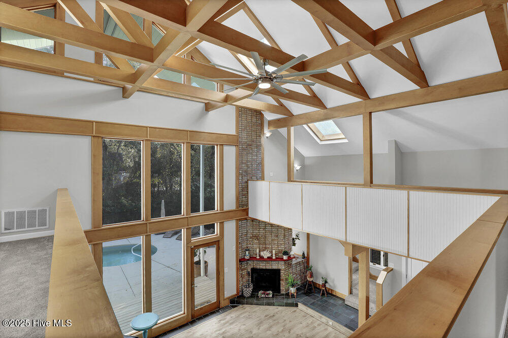 100542503 | Photo 27