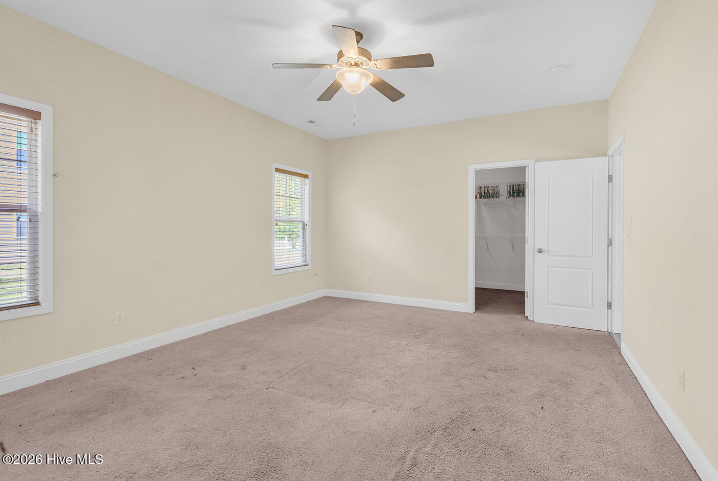 100566438 | Photo 13