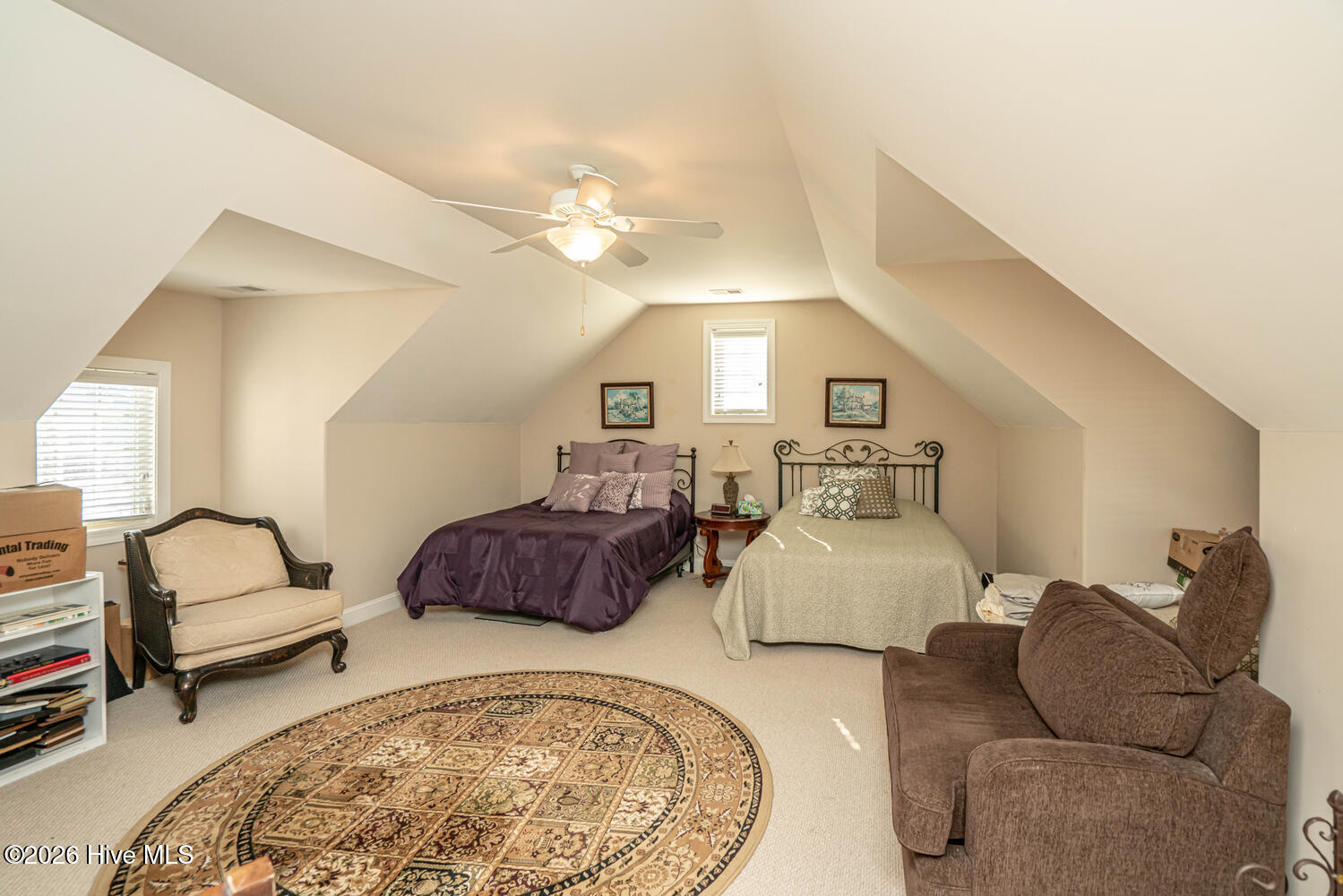 100560123 | Photo 45