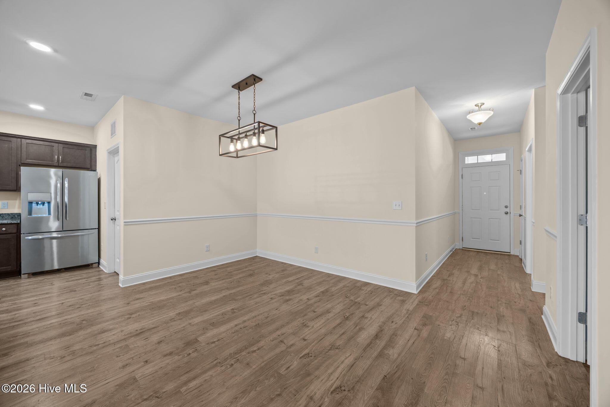 100556158 | Photo 13