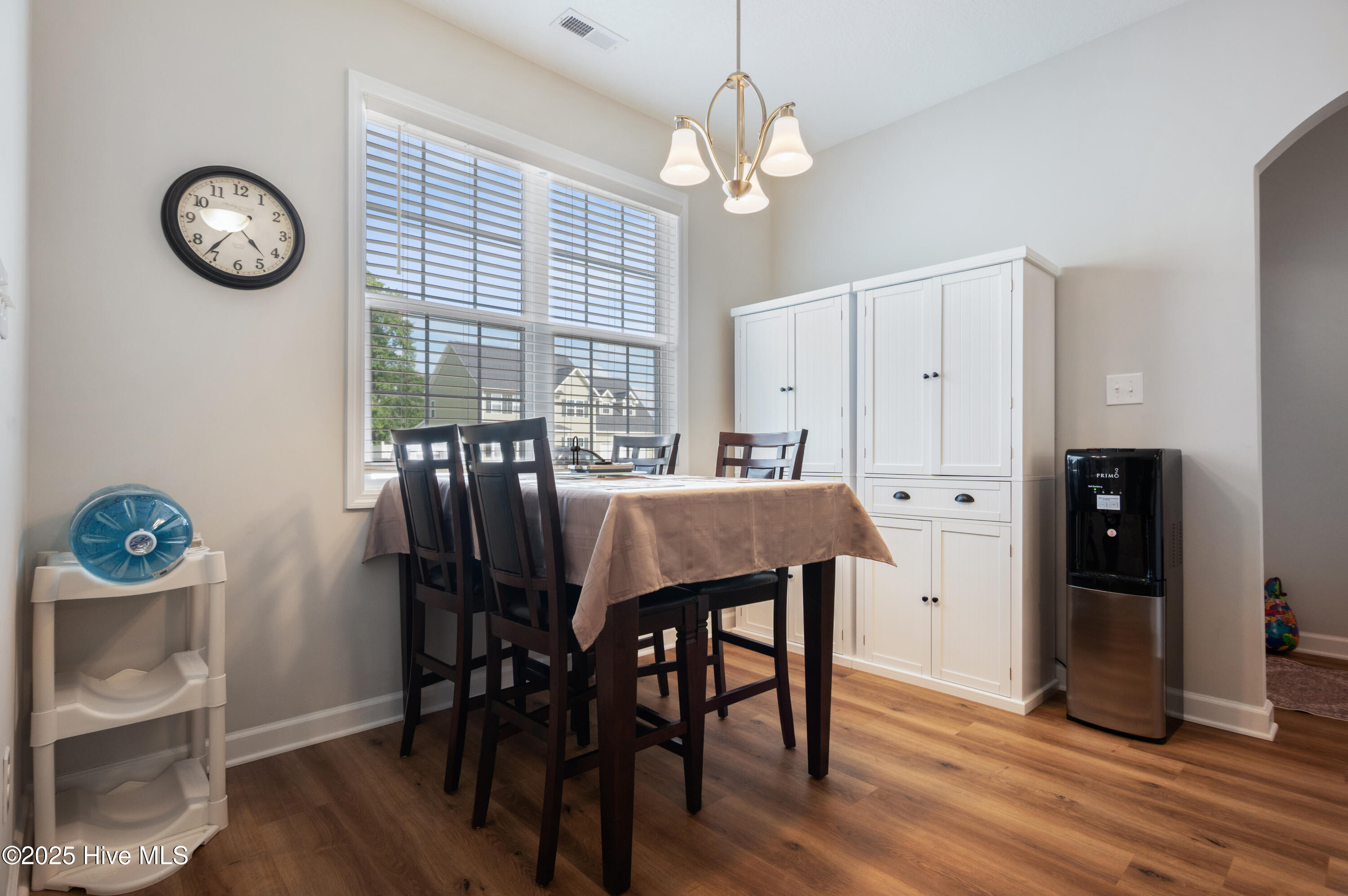 100527902 | Photo 14