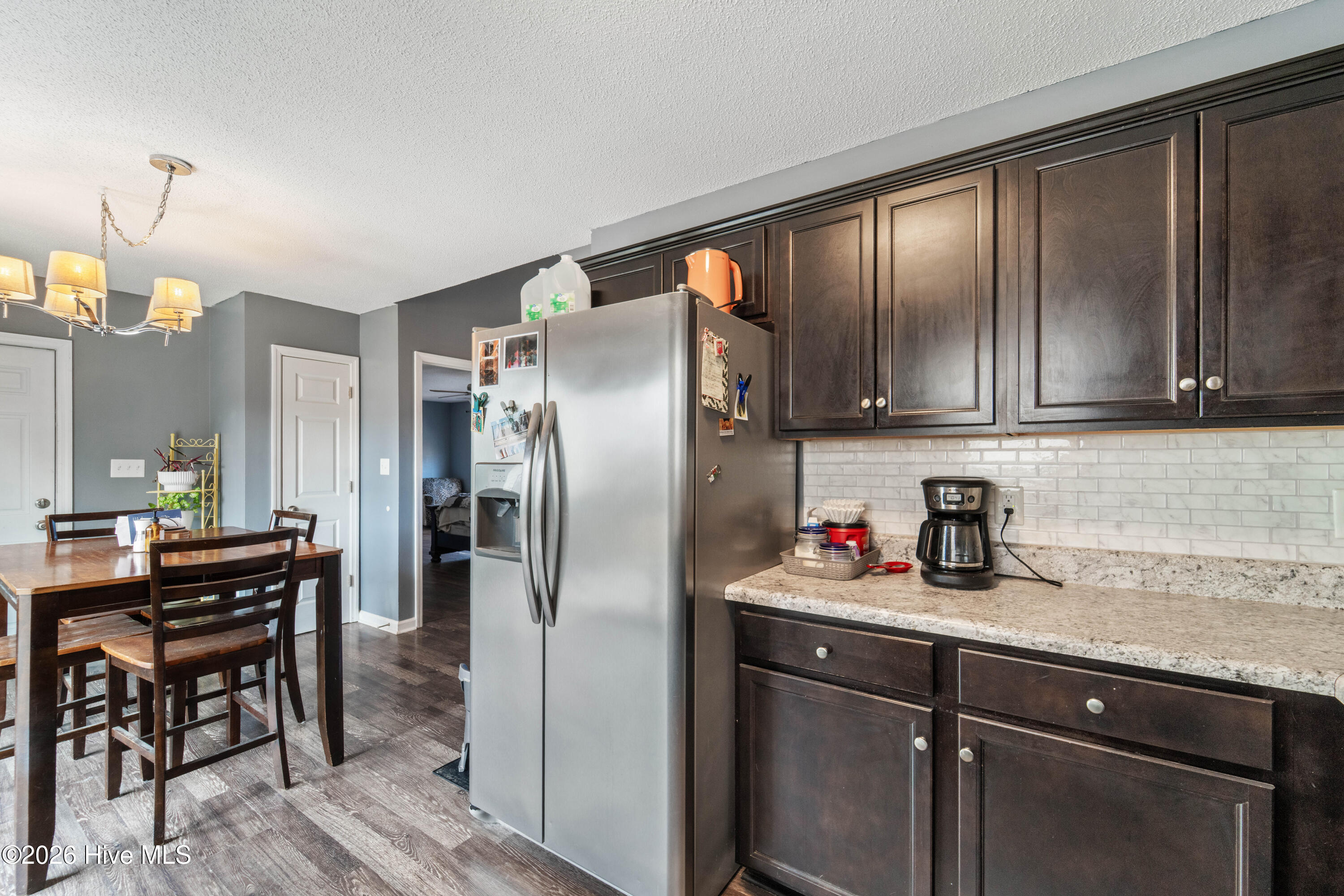 100548548 | Photo 15