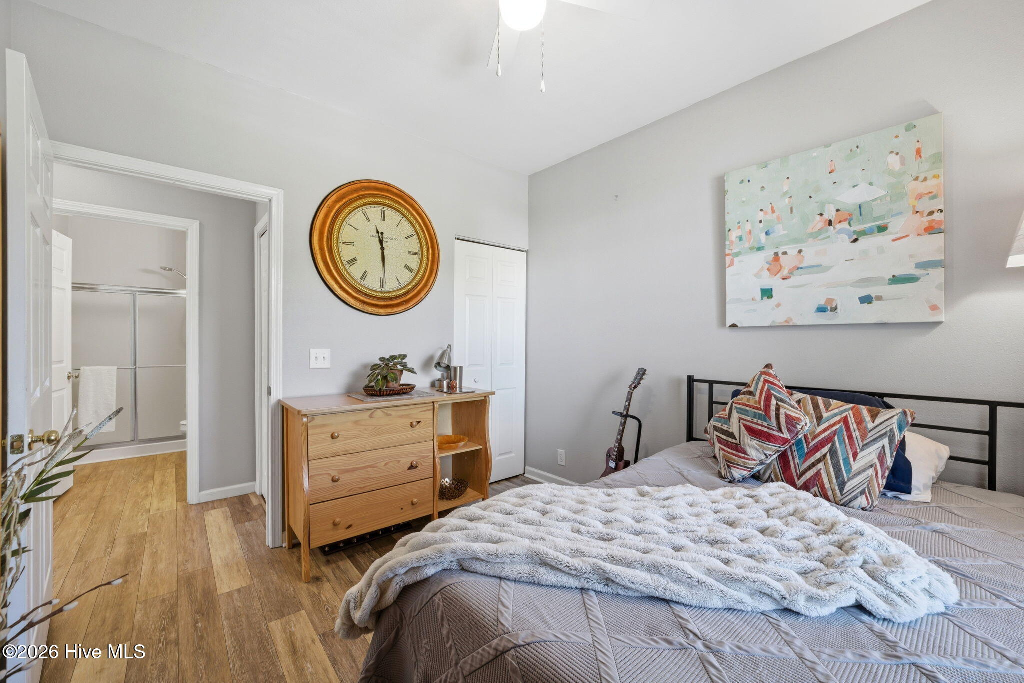 100567159 | Photo 16