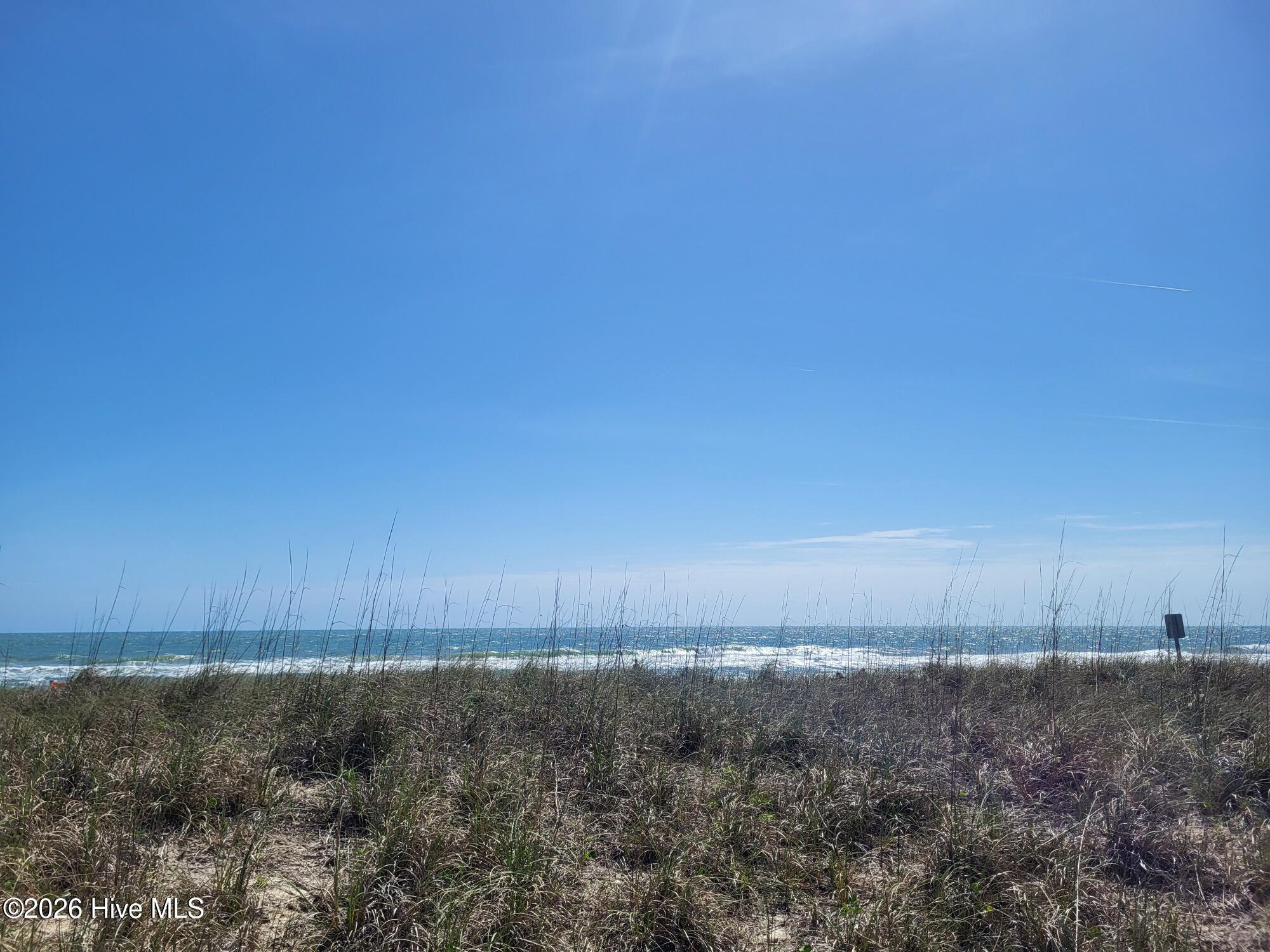 100568590 | Photo 15