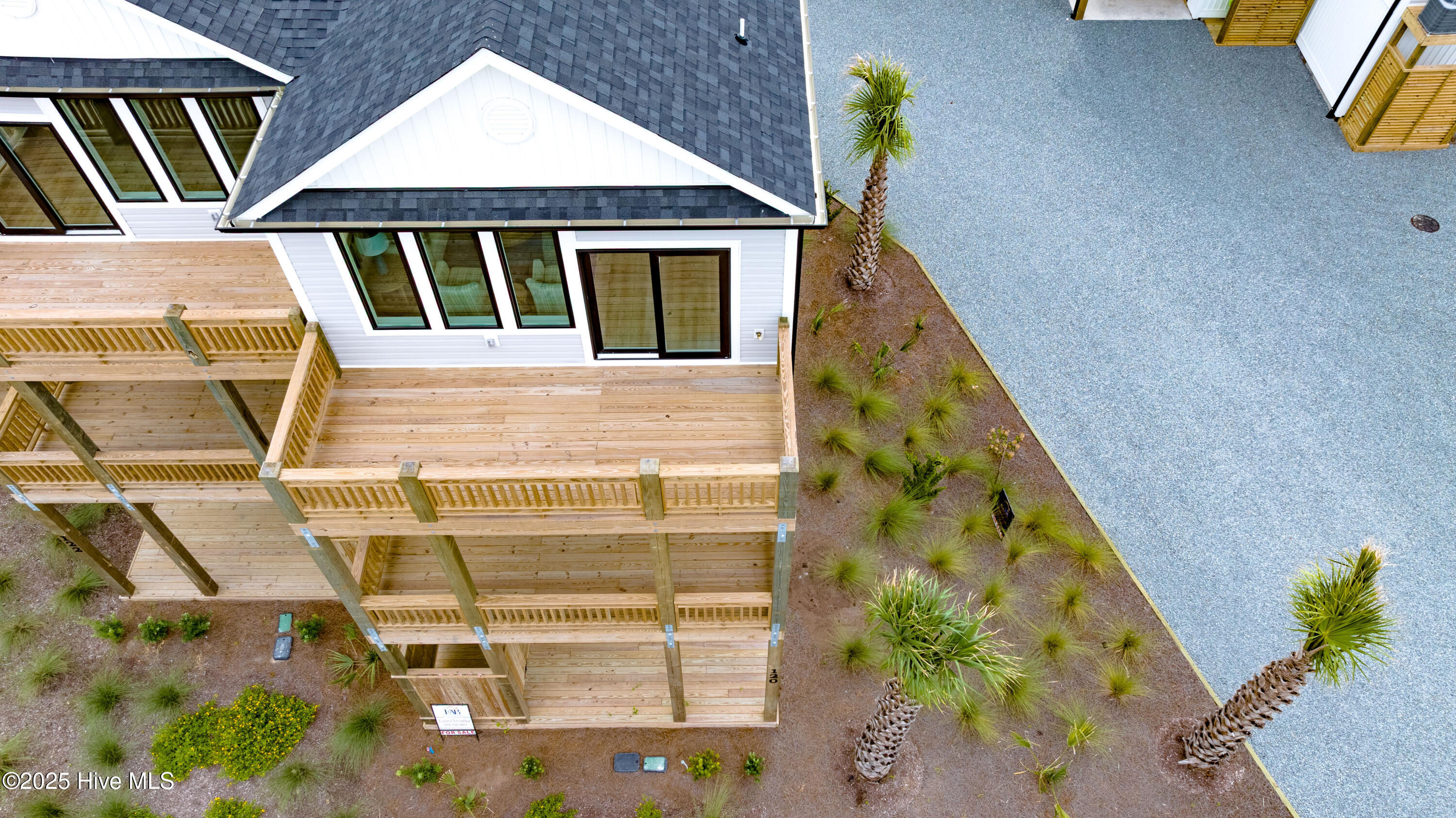 Homes for sale in Surf City, NC | 122 Shell Rd, Surf City, NC 28445 | MLS# 100474523