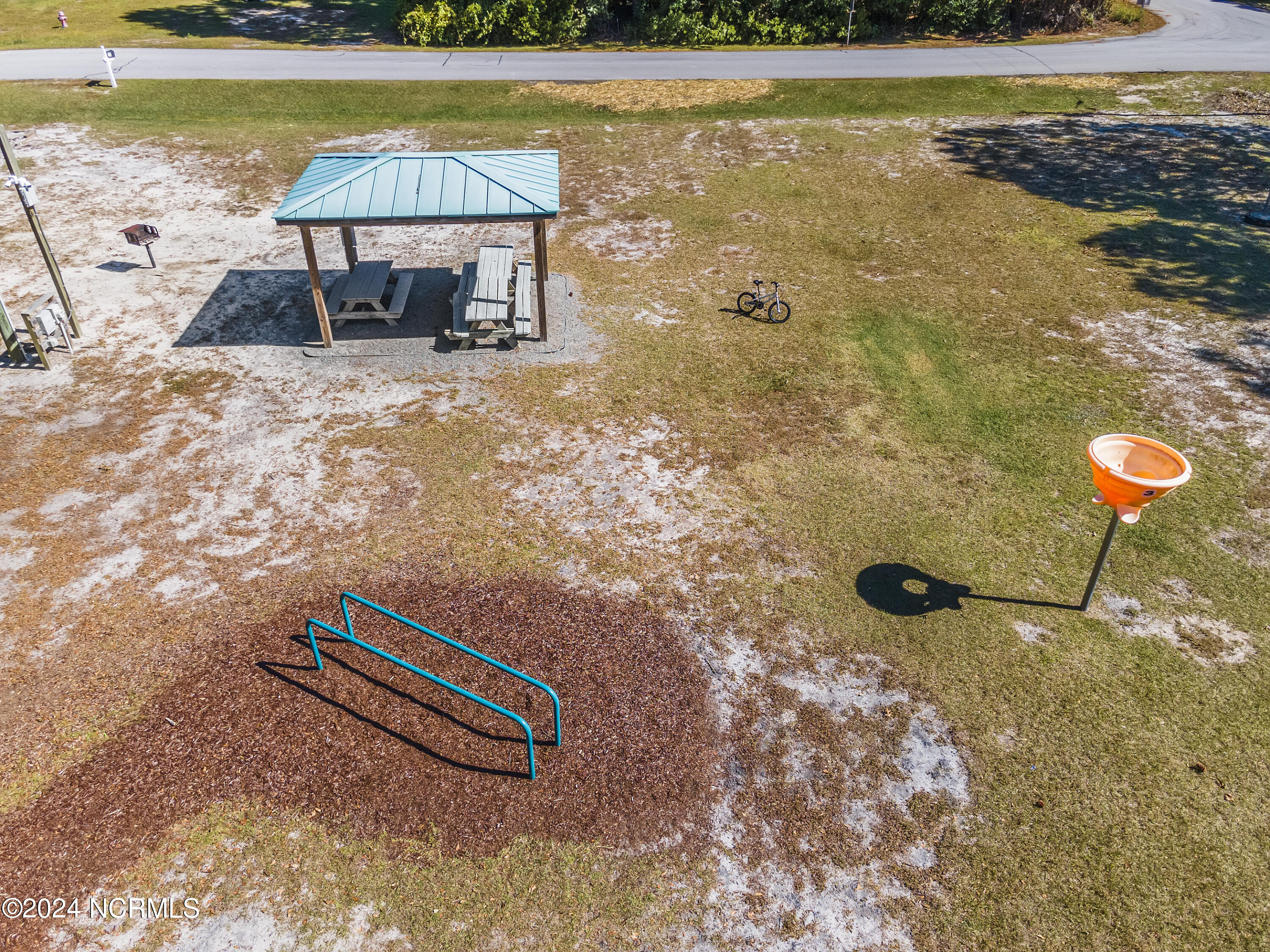 100443892 | Photo 28