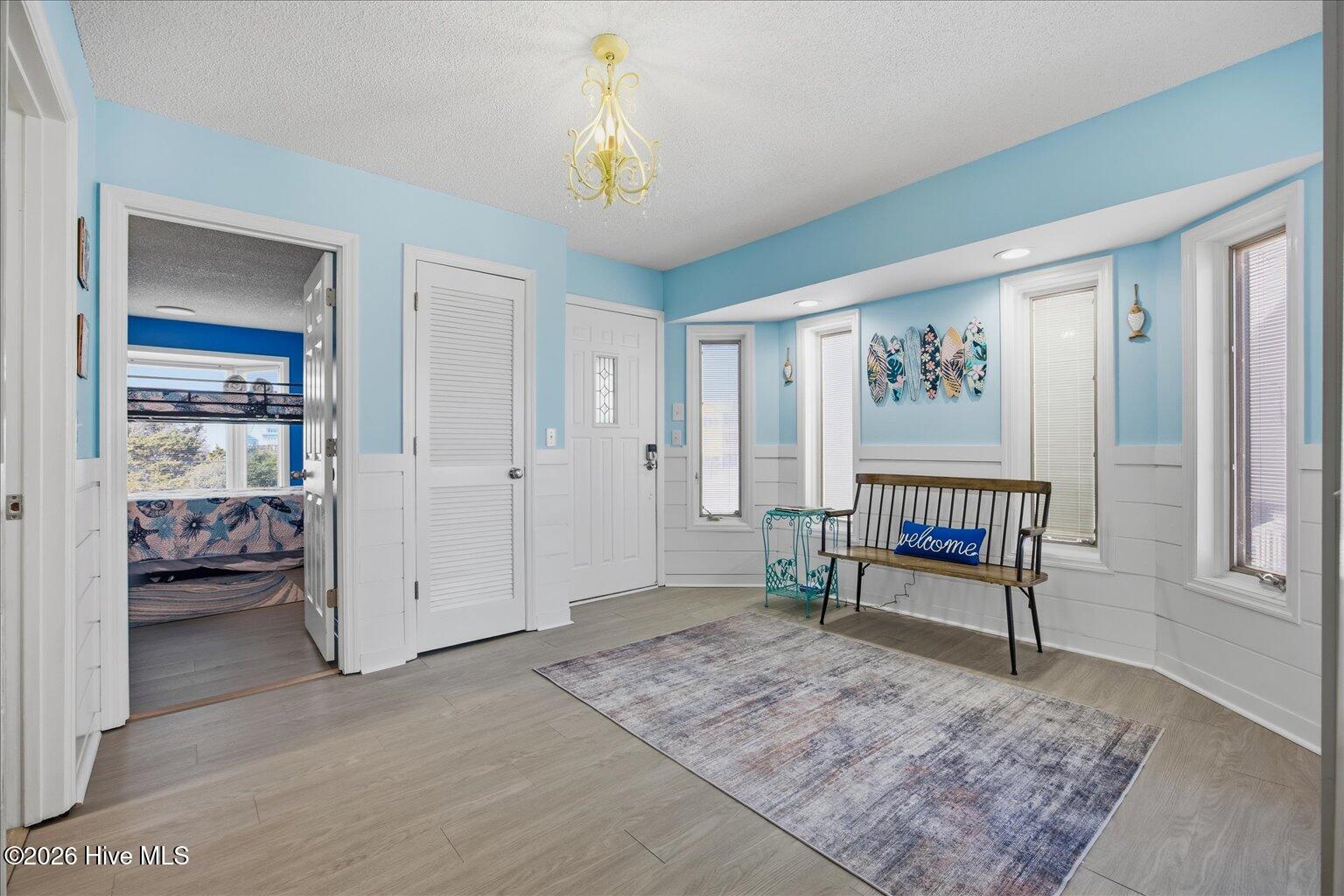 100555921 | Photo 13