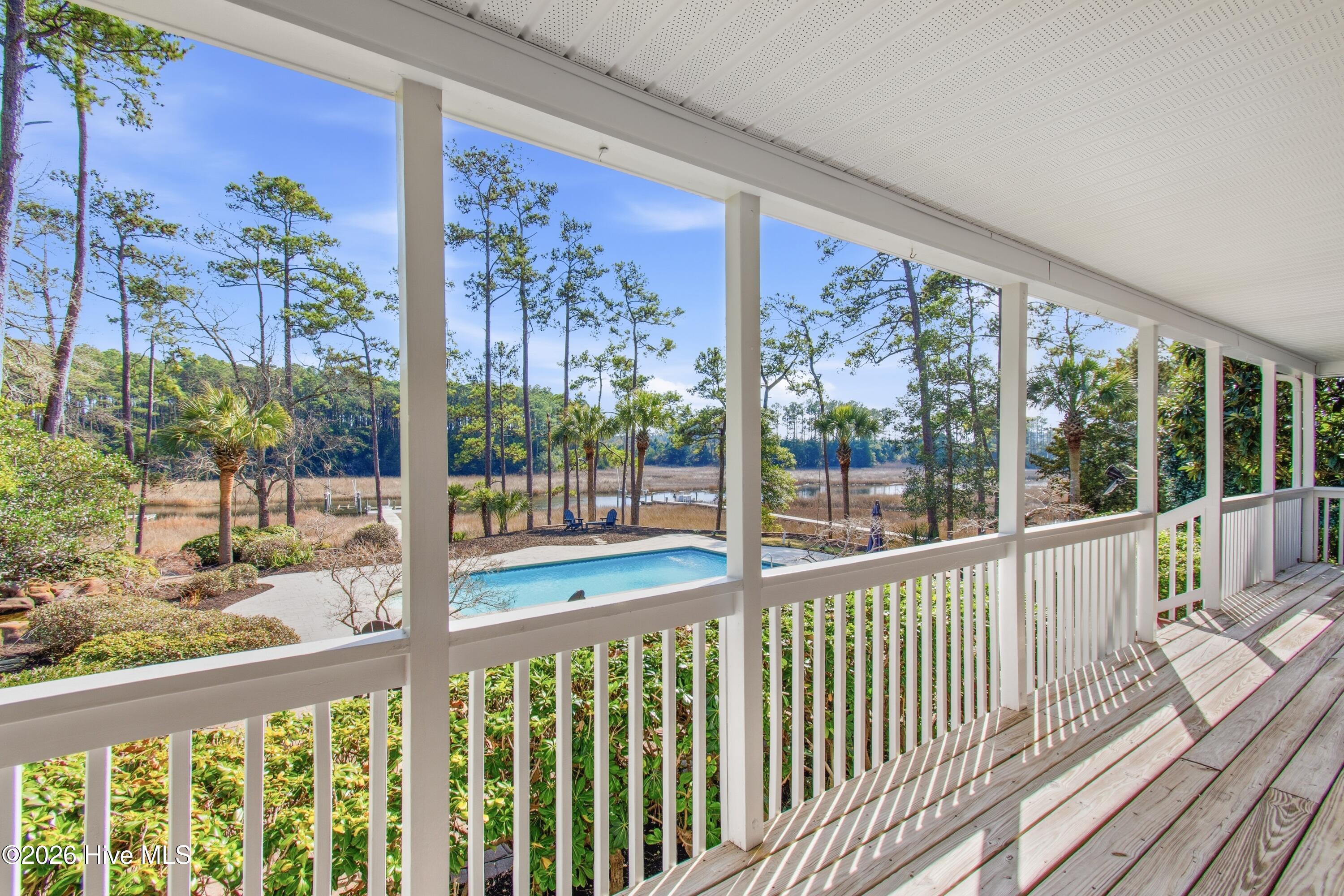 100556655 | Photo 36