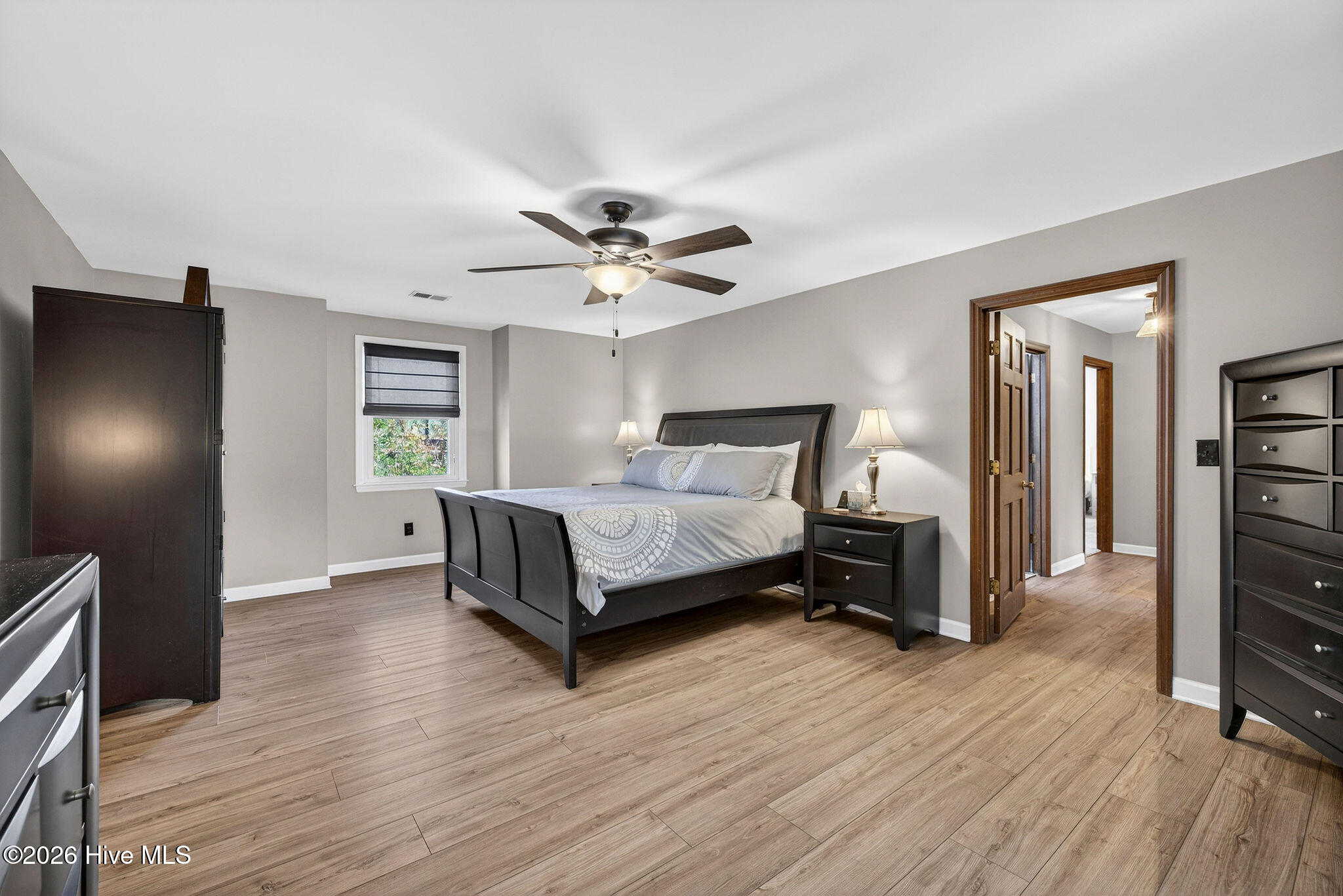 100552823 | Photo 20