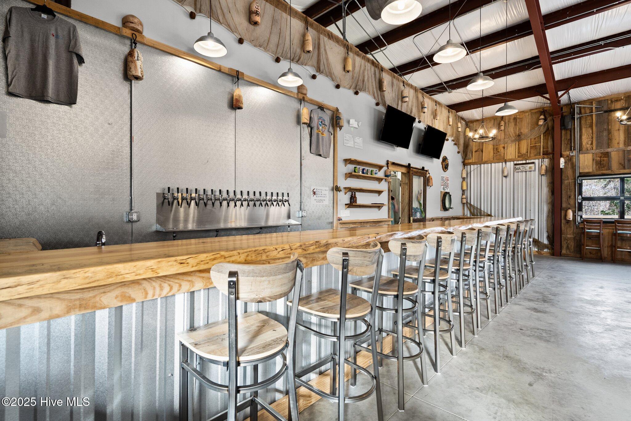 100545245 | Photo 17