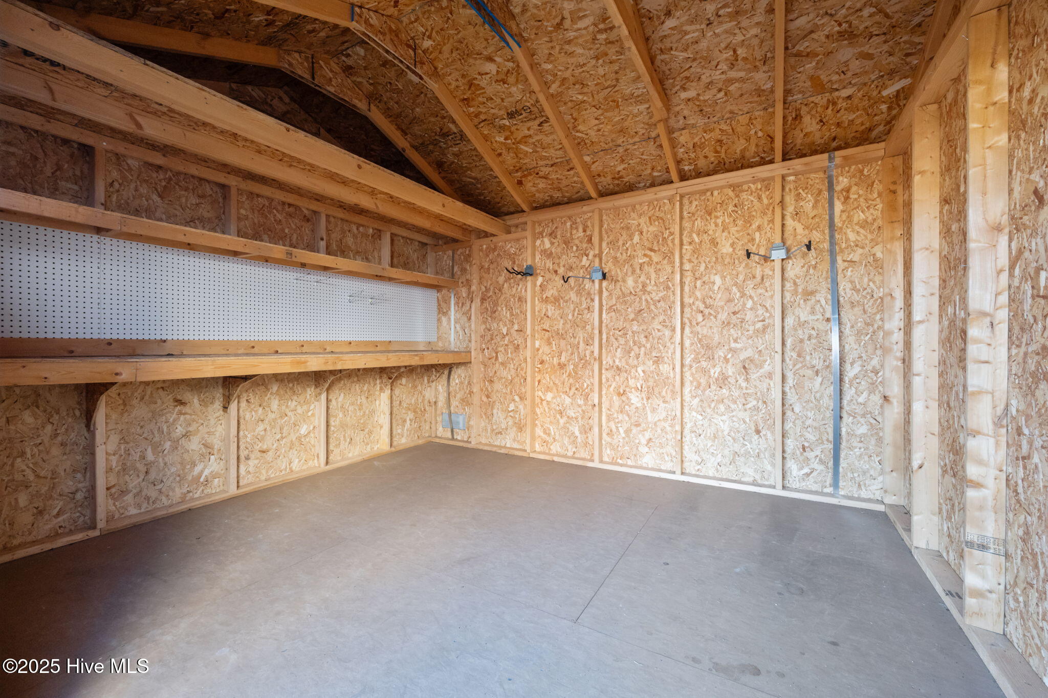 100544347 | Photo 58