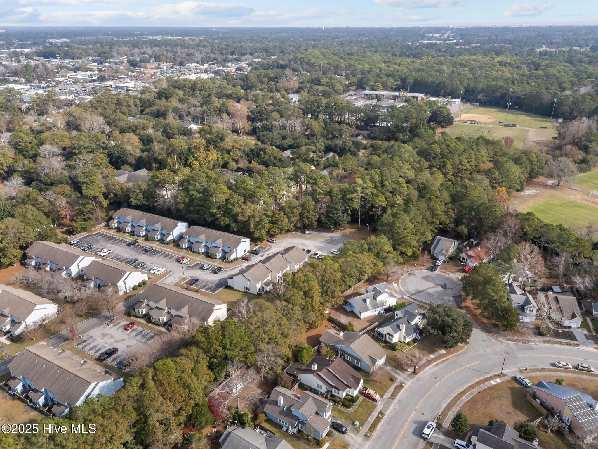 100544618 | Photo 40