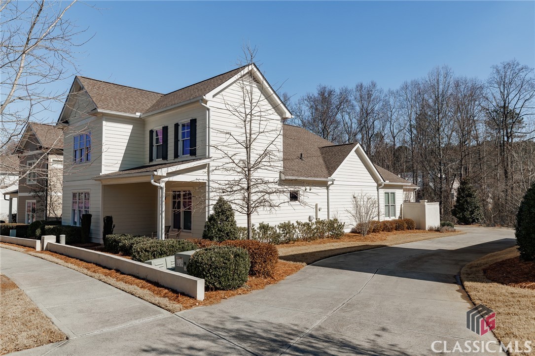 2990 Greenleffe Drive